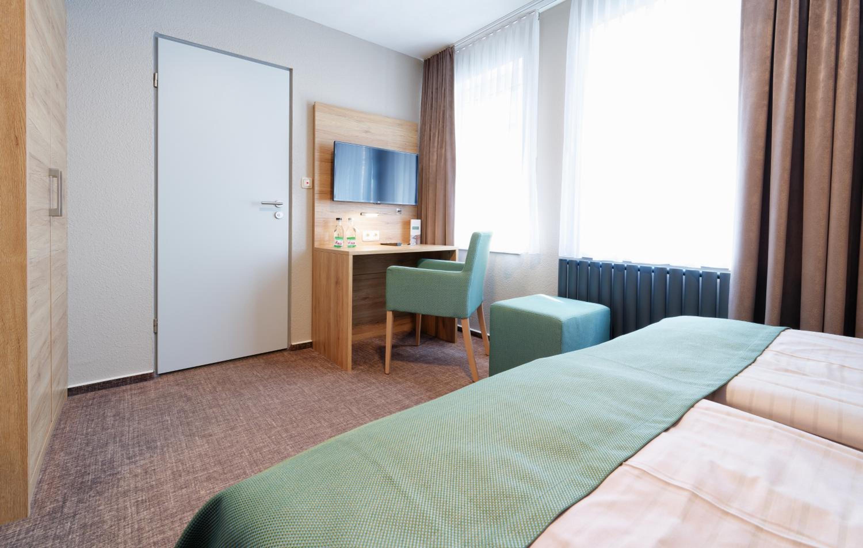 Budget Double Room photo 1
