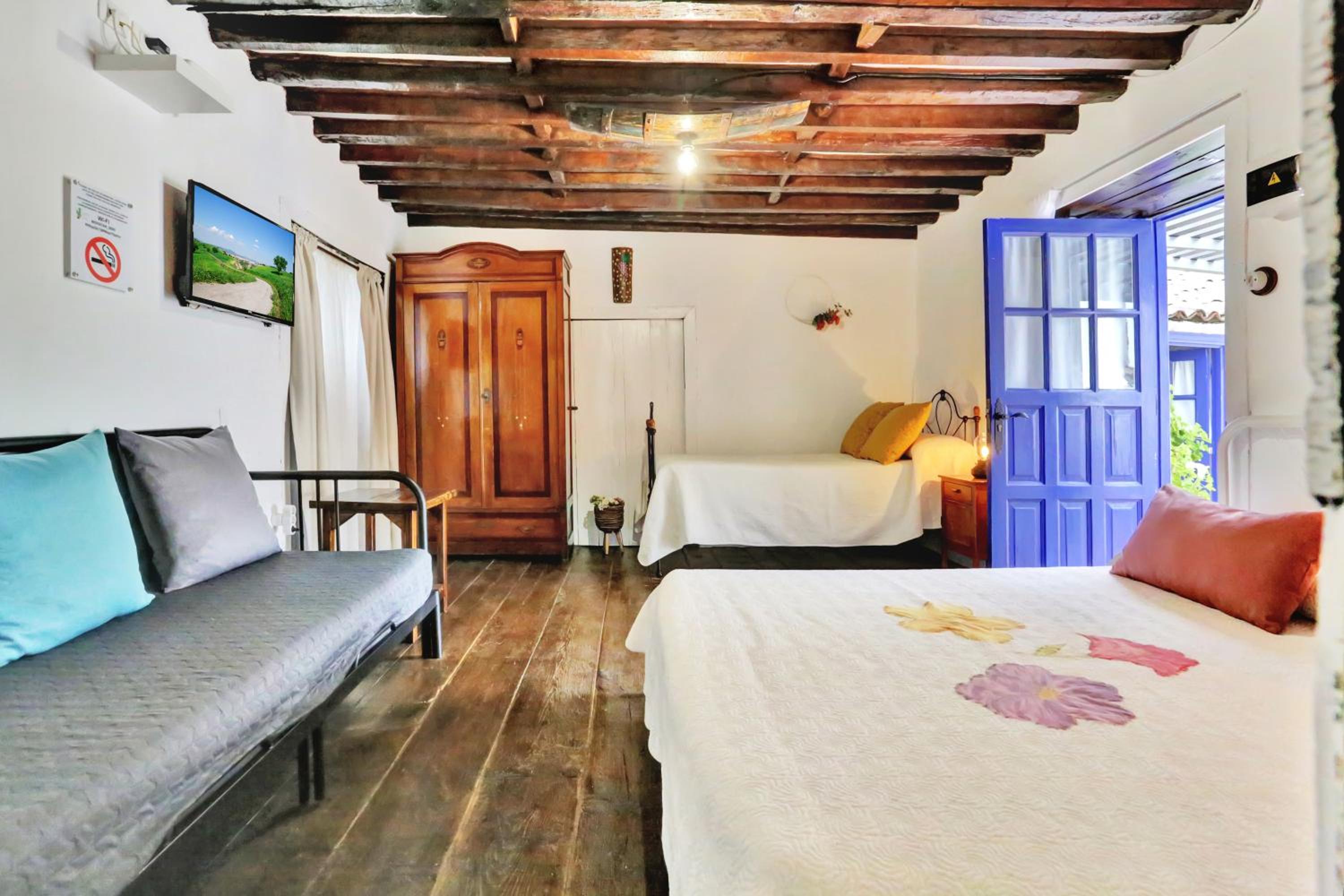 Quadruple Room with Private Bathroom