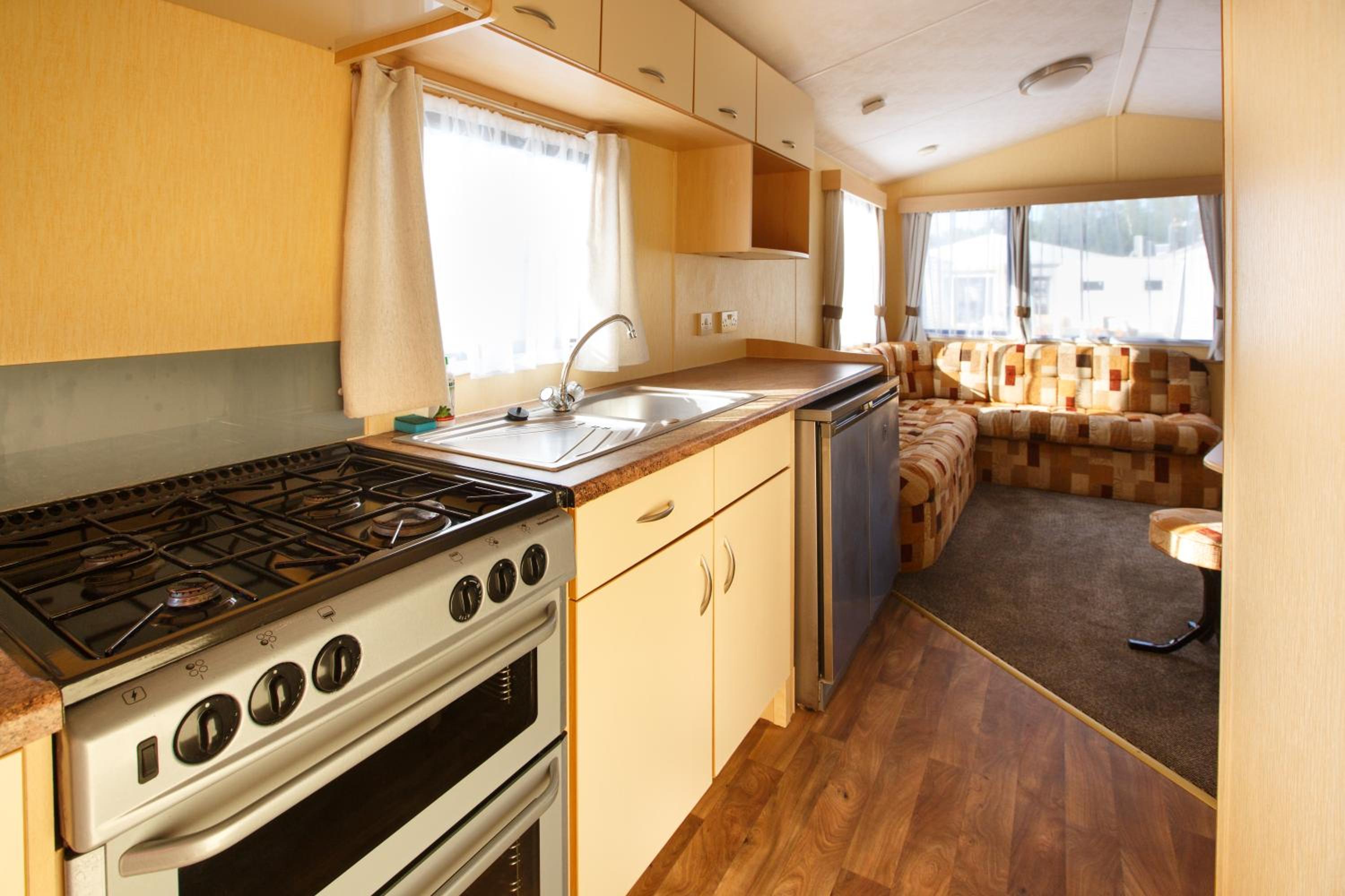 Mobile Home photo 2