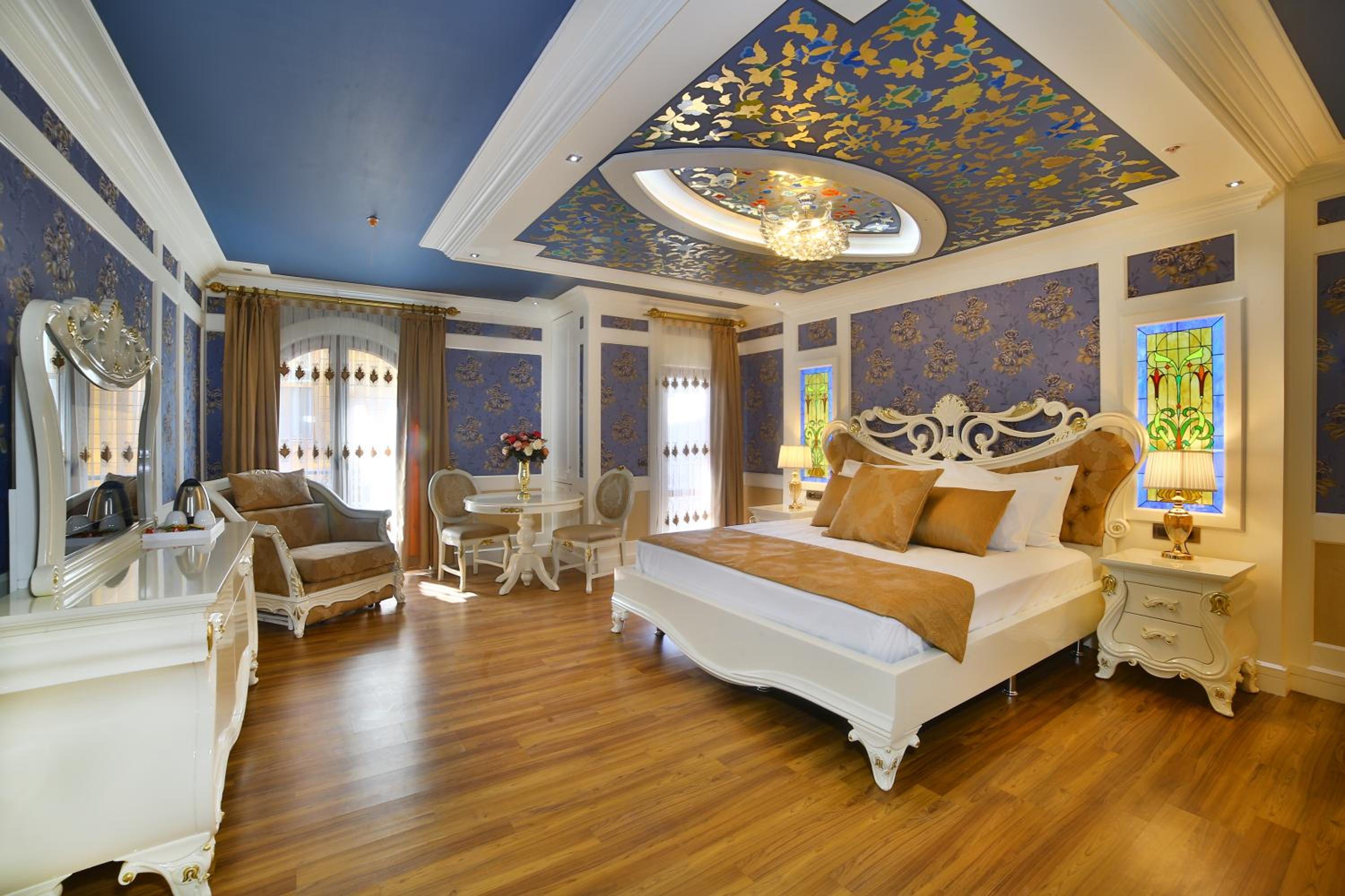 Deluxe Room - Free Shared Spa Access (Self use)