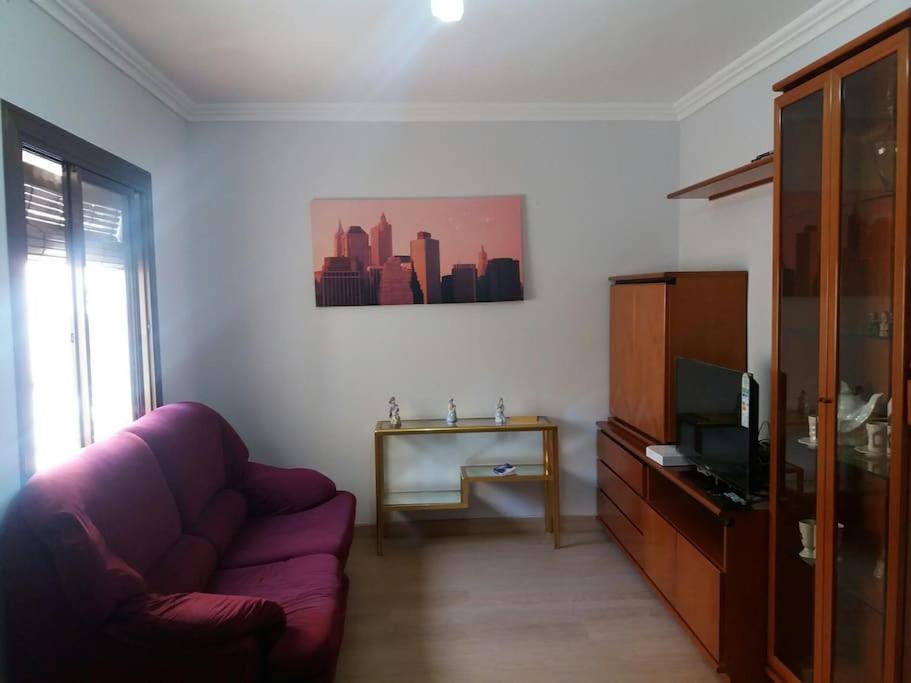 Three-Bedroom Apartment photo 3