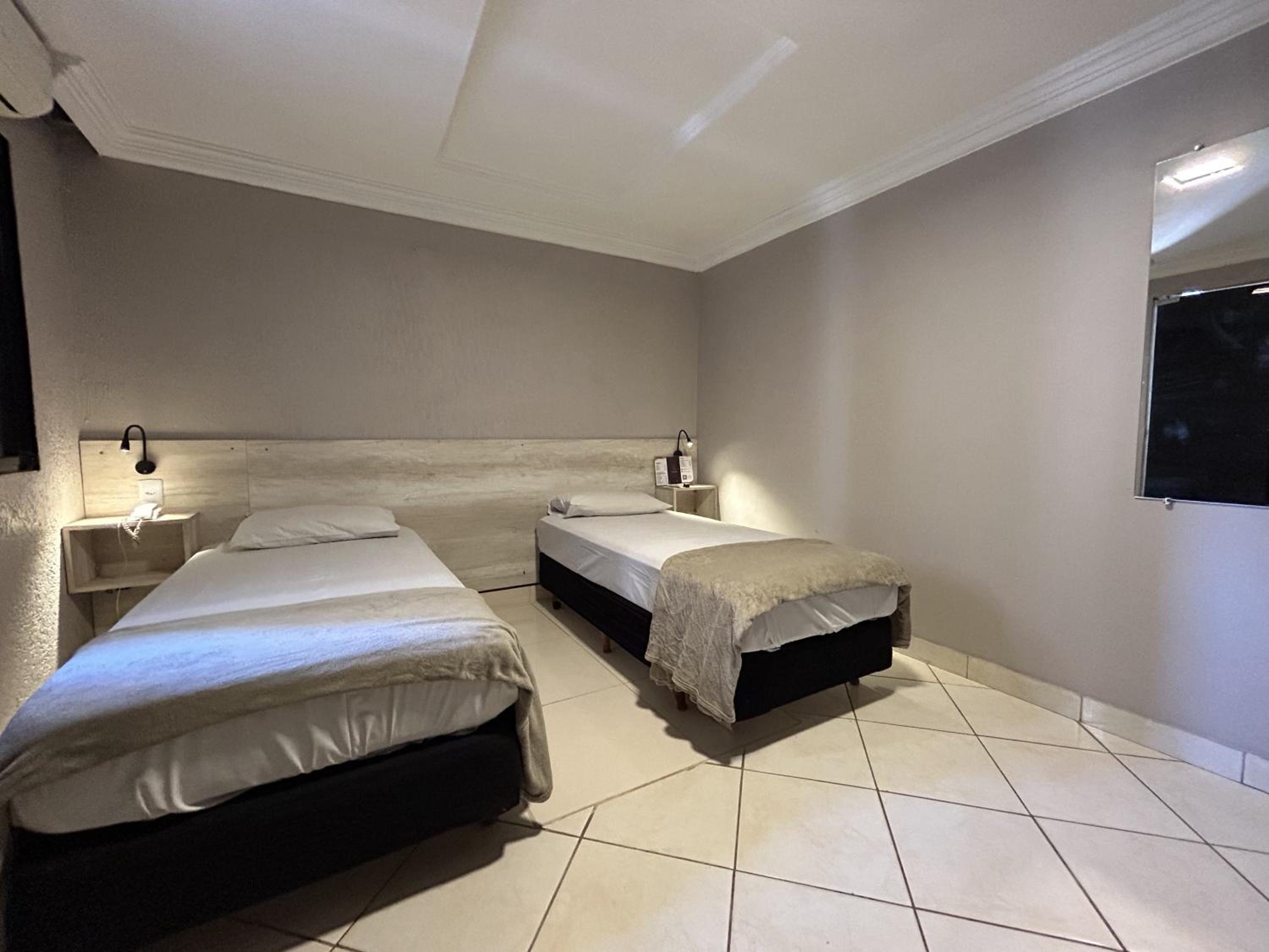 Double Room - Photo 4