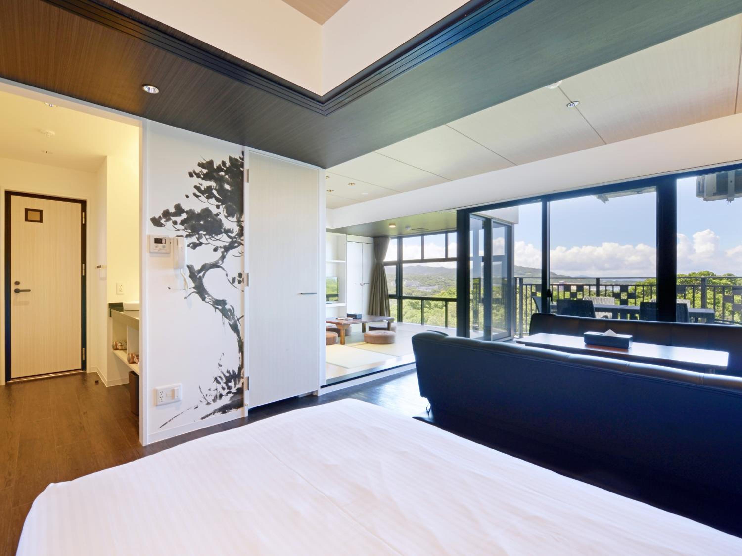 Family Room with Sea View