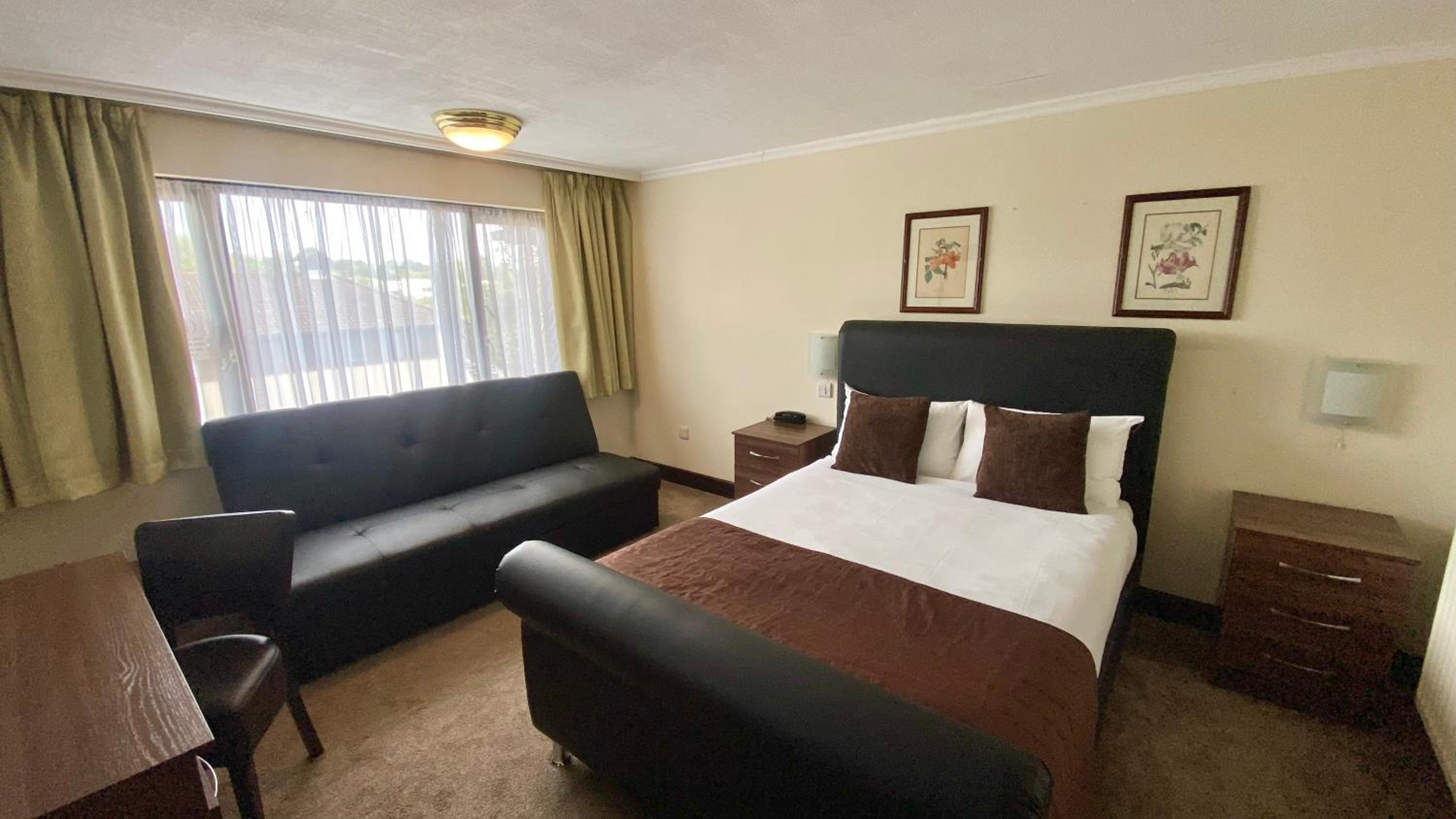 Executive Double Room - Photo 2