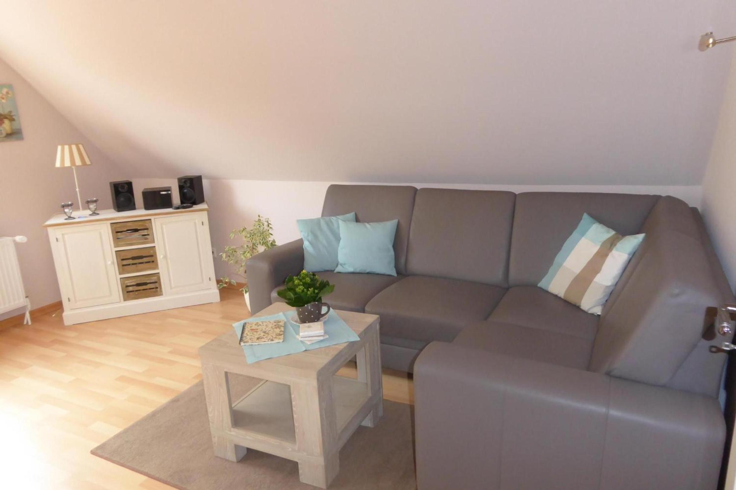 One-Bedroom Apartment with Balcony photo 1