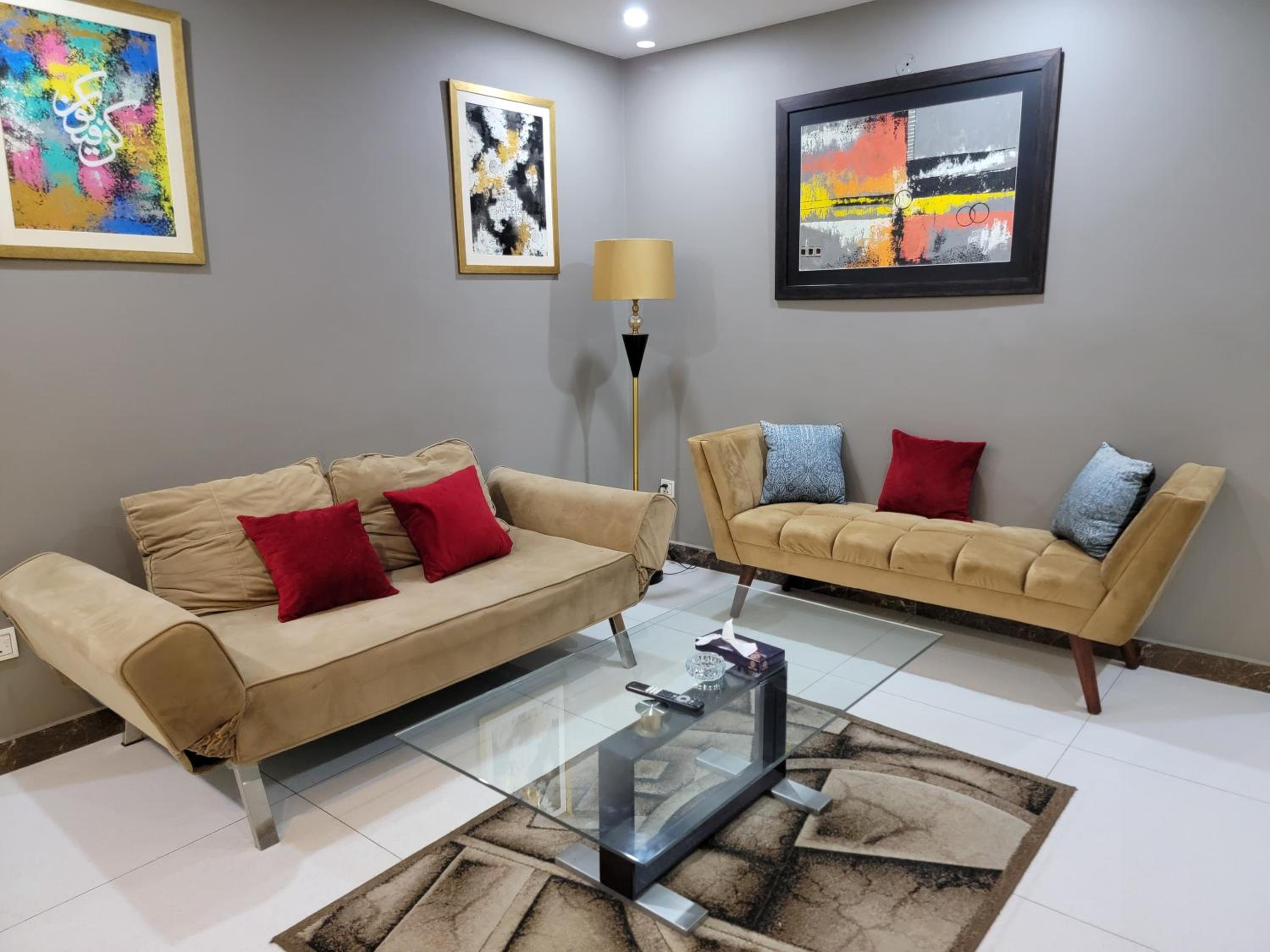 One-Bedroom Apartment