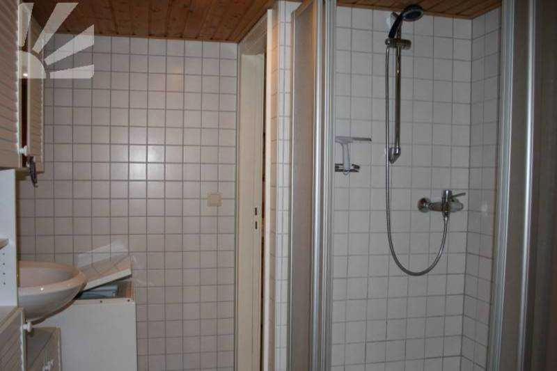 Two-Bedroom Apartment with Shower  photo 2