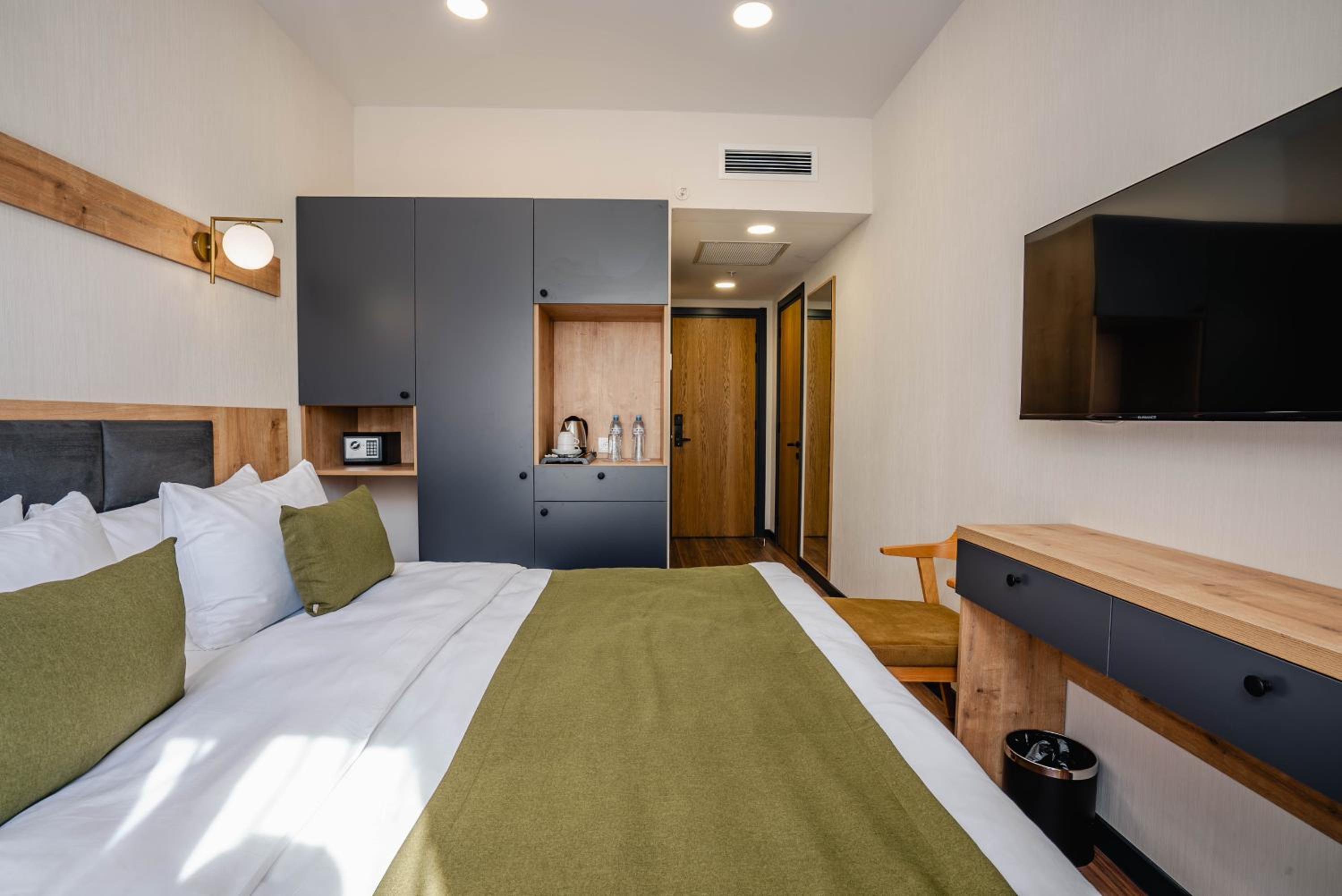 Double Room - Photo 1