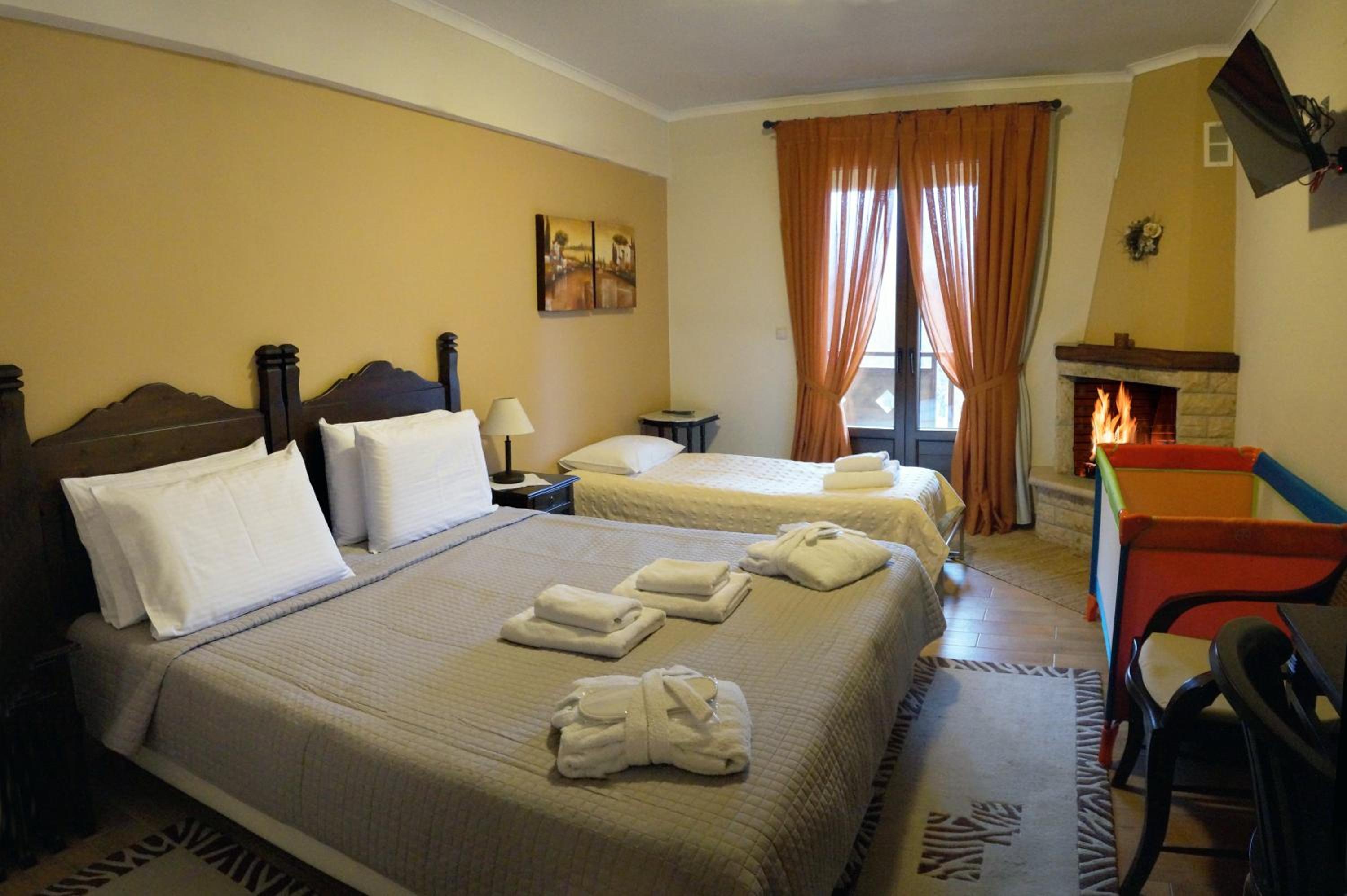 Deluxe Double or Twin Room with Fireplace - Photo 5
