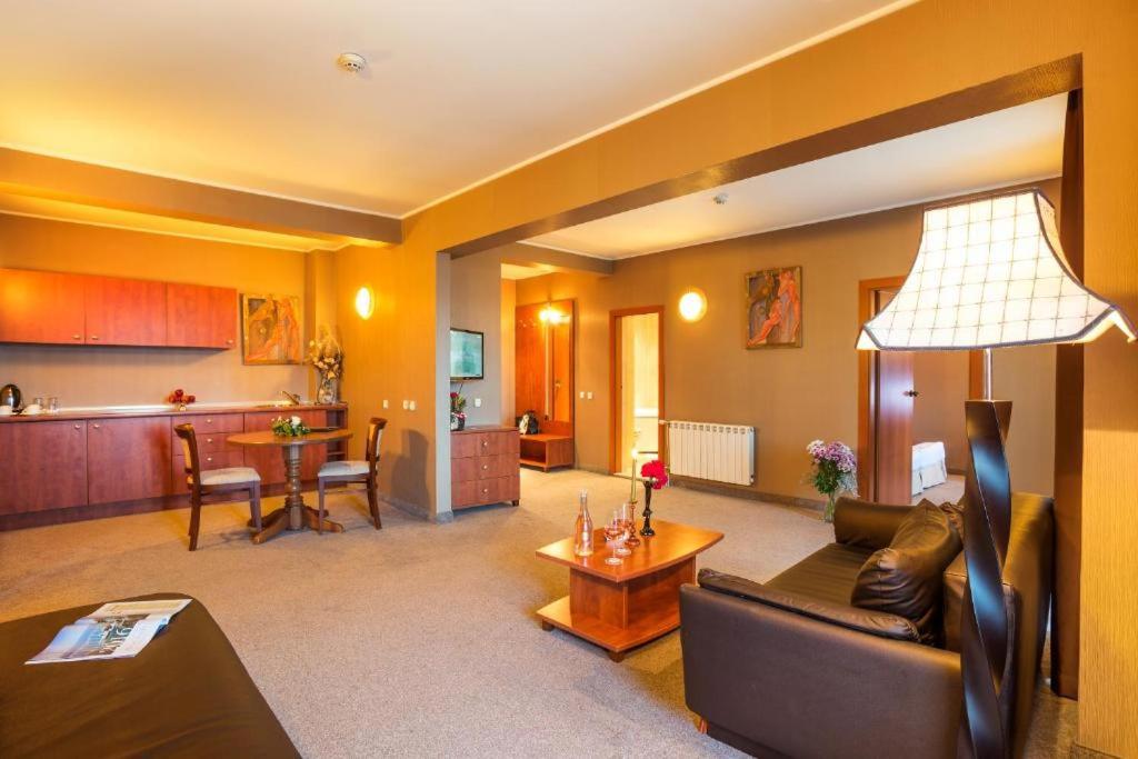 Deluxe Two-Bedroom Suite With Balcony