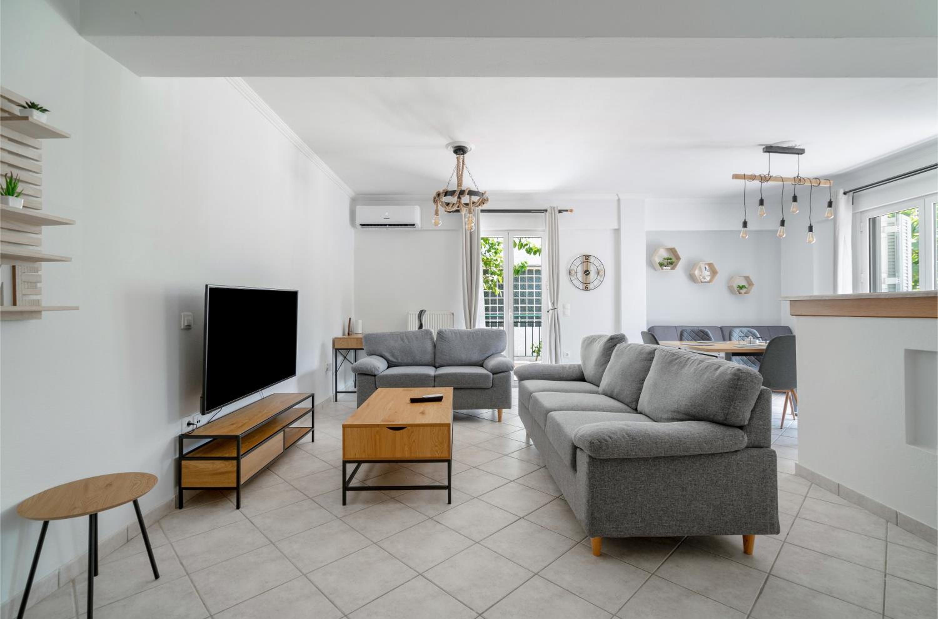 Three-Bedroom Superior Apartment