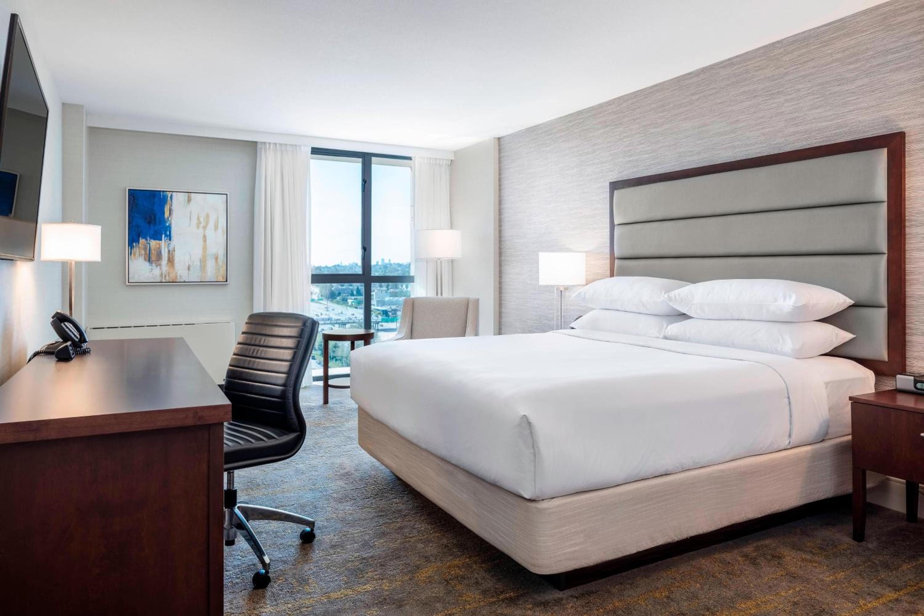 Deluxe King Guest Room - Photo 1