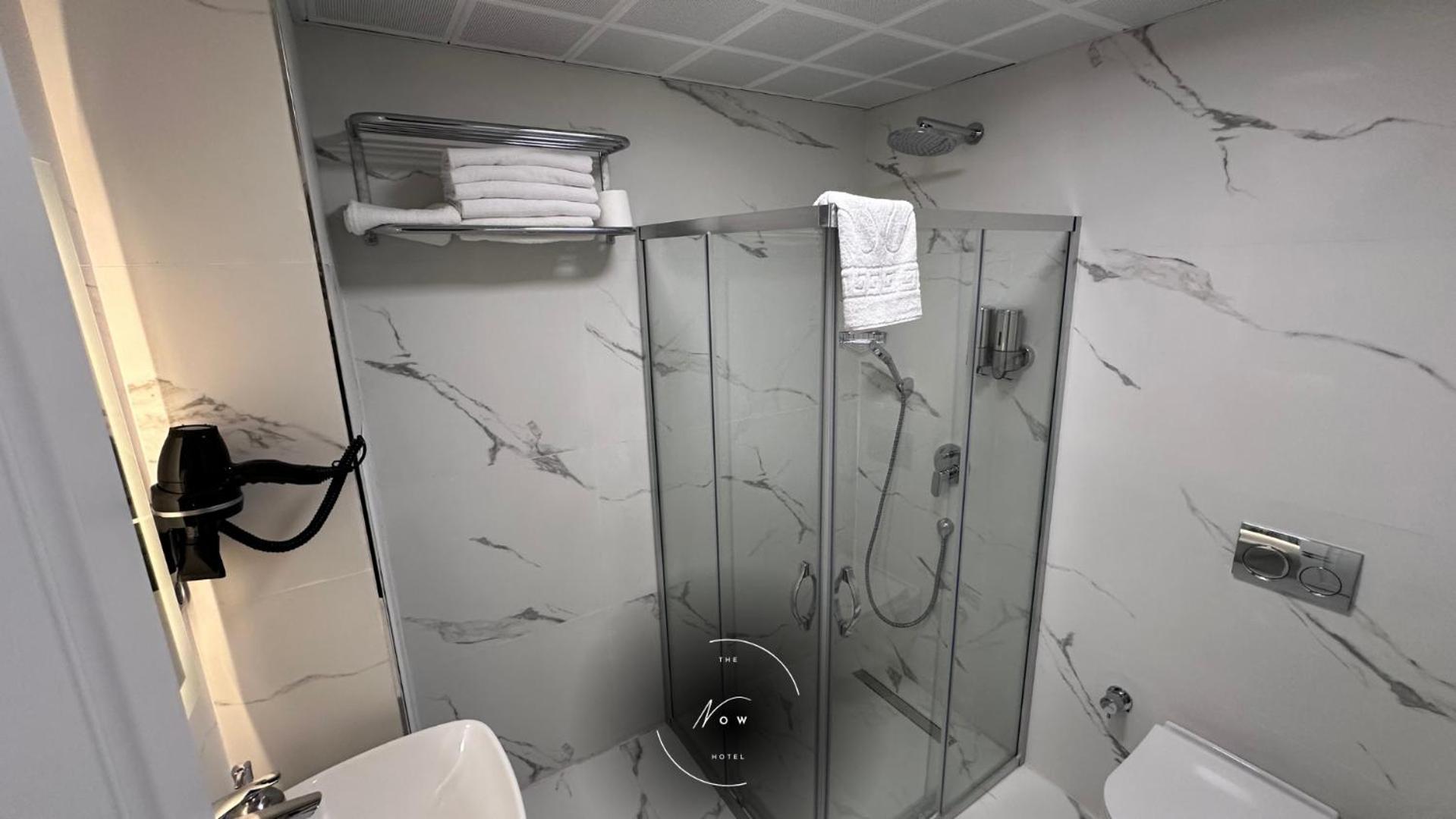 Deluxe Triple Room photo 2