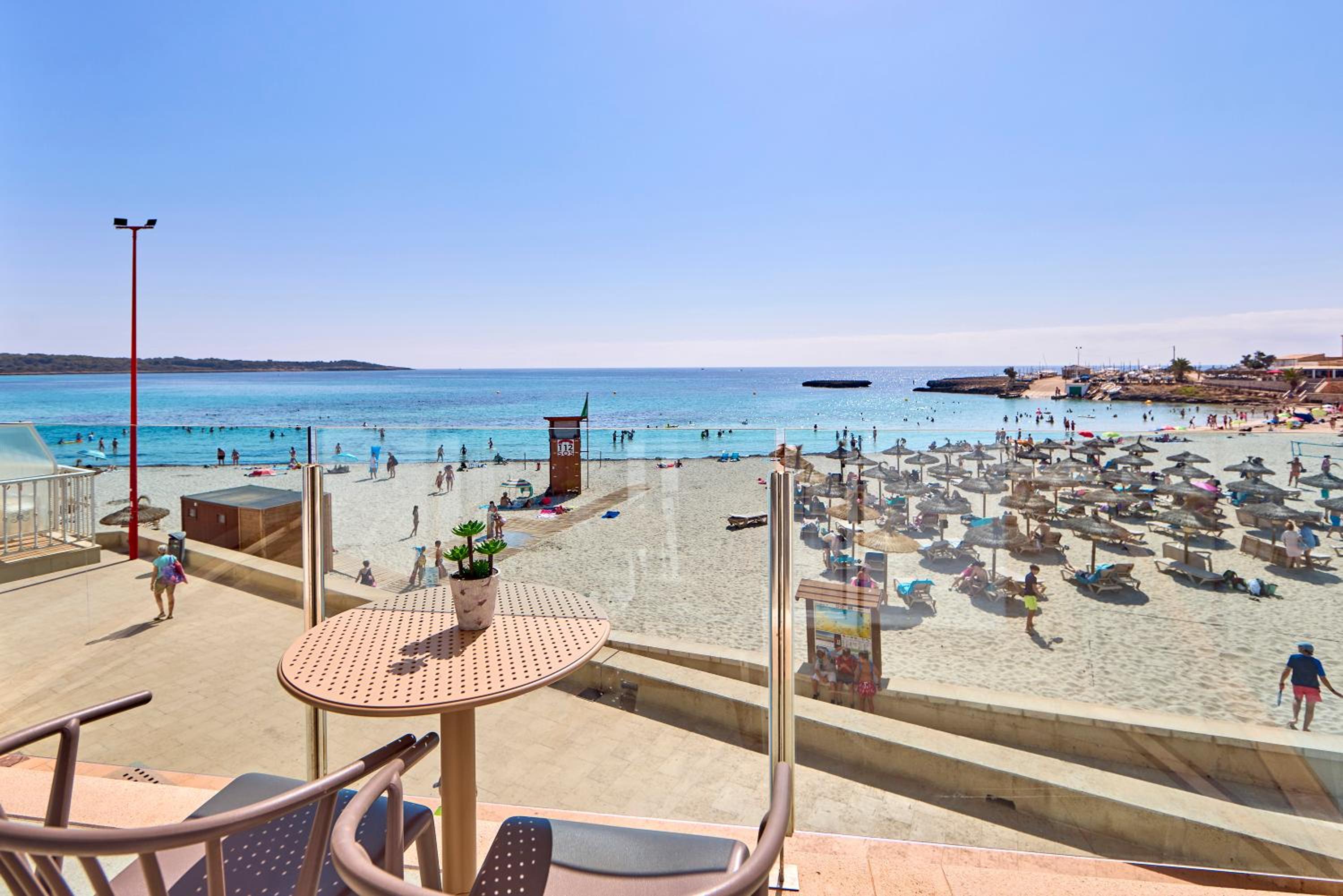 Superior Room with Frontal Sea Views