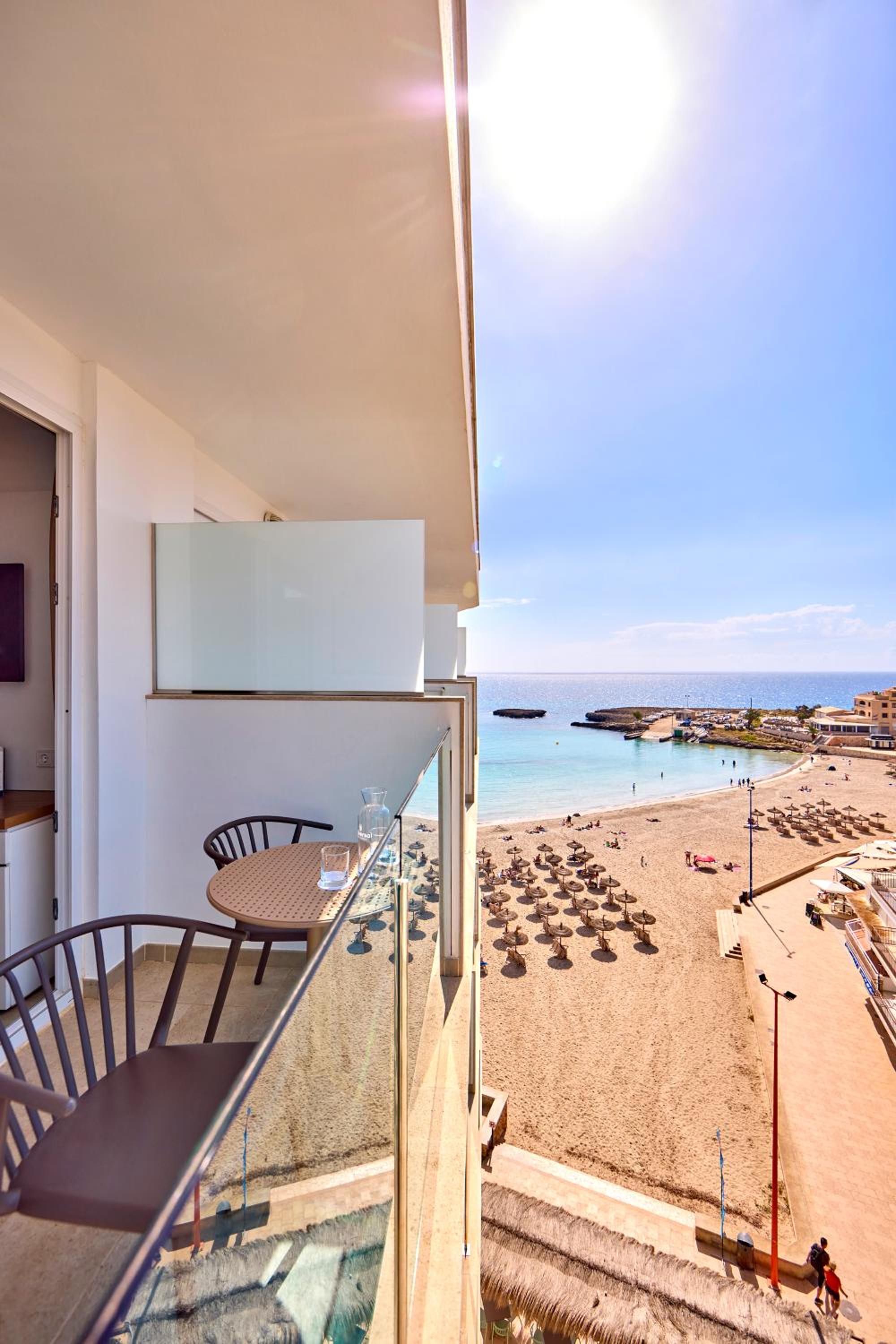 Double Room with Side Sea View thumbnail 6