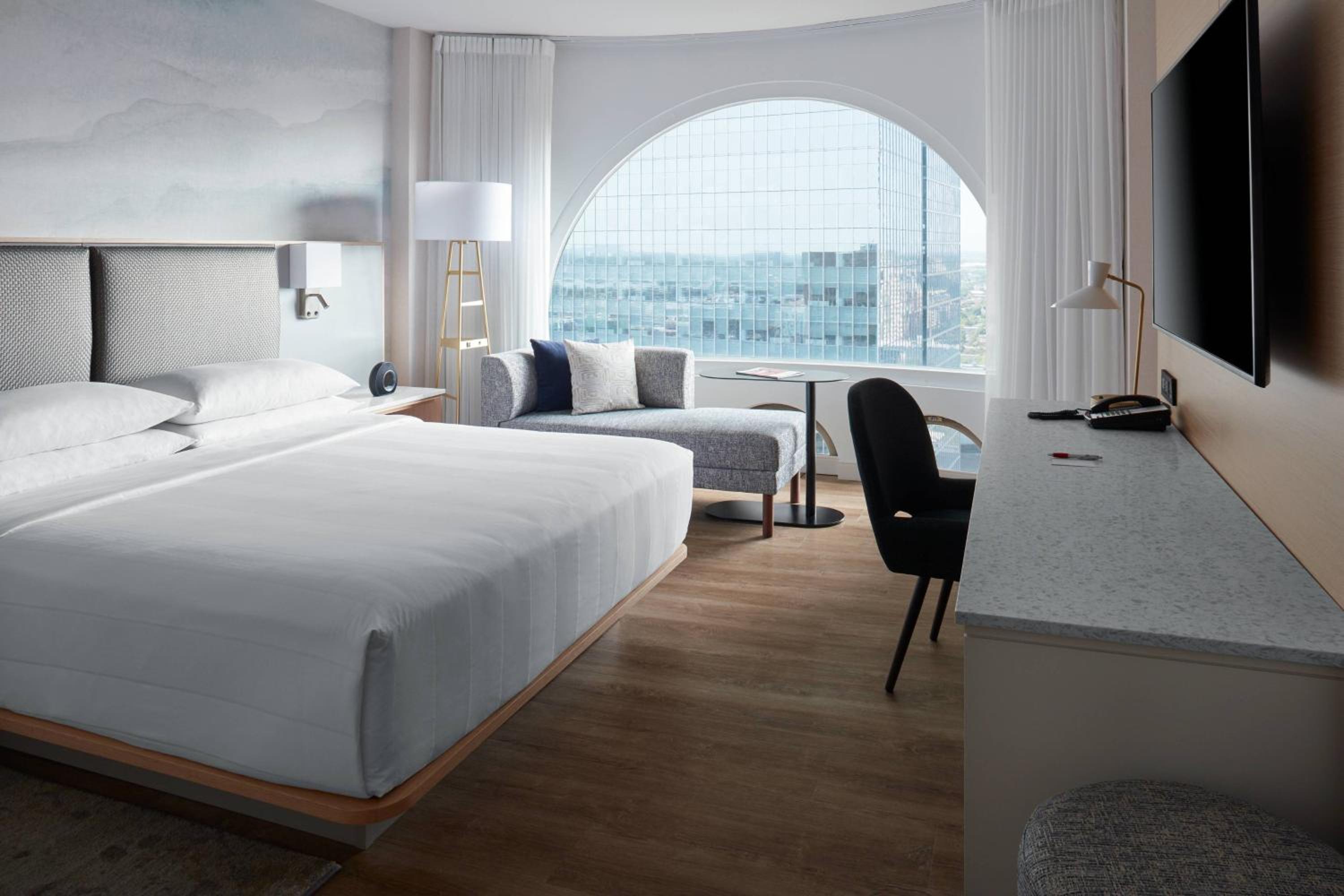 Superior King Room