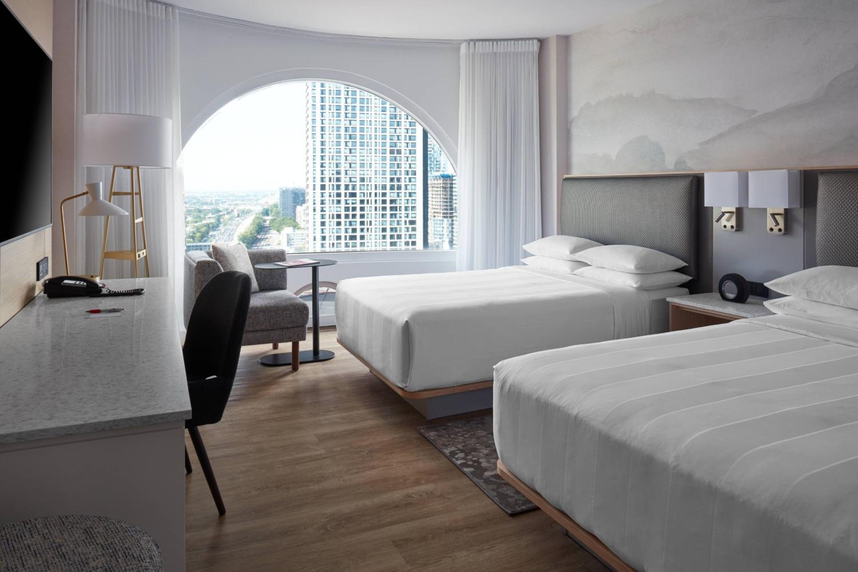 Guest Room with Two Double Beds - City View - Photo 6
