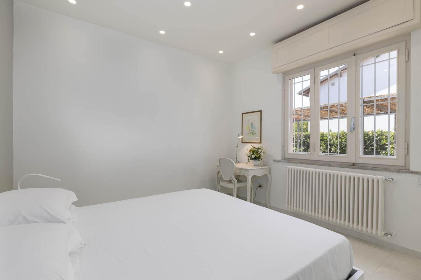 Three-Bedroom Villa photo 2