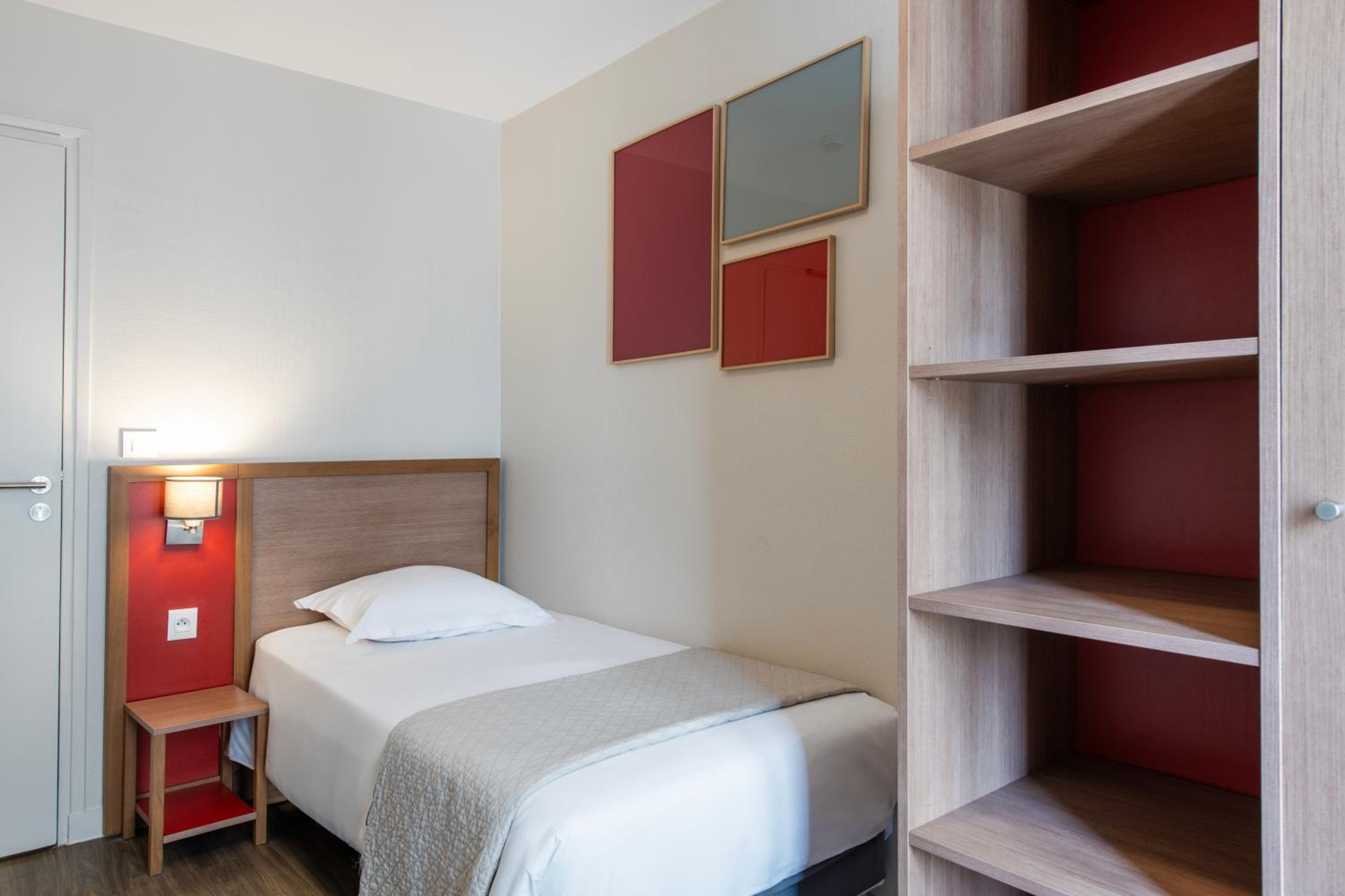 Single Room photo 1
