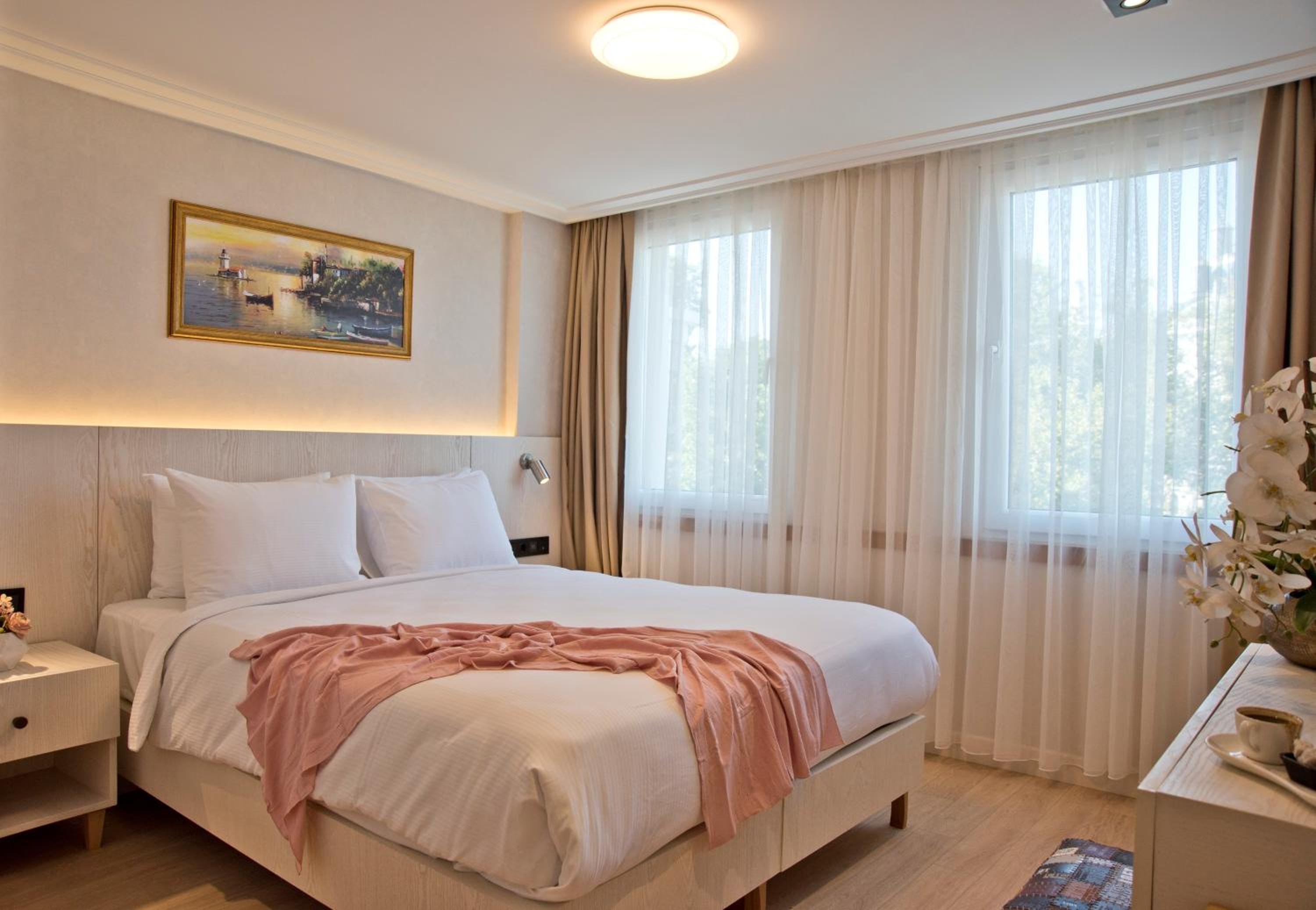 Superior Queen Room photo 1