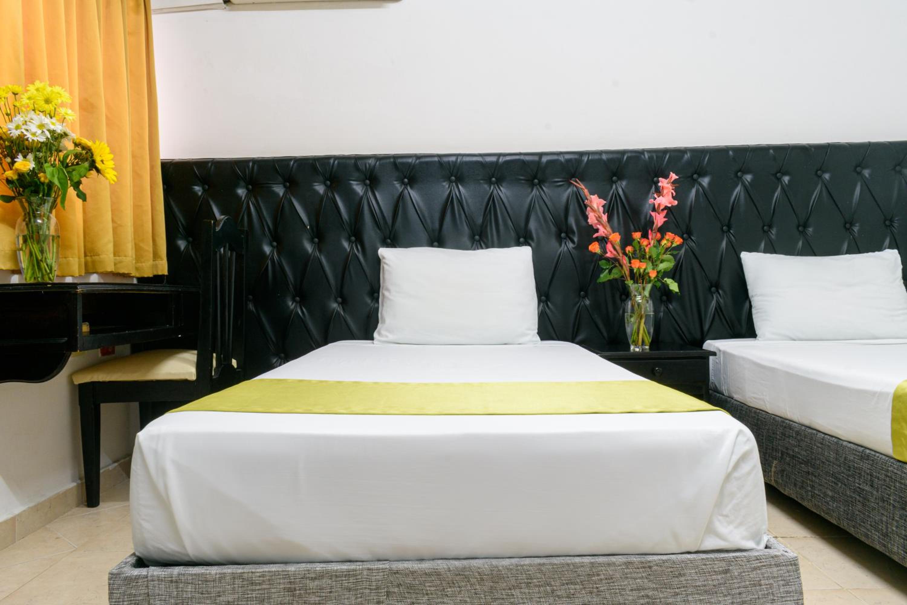 Standard Twin Room photo 2