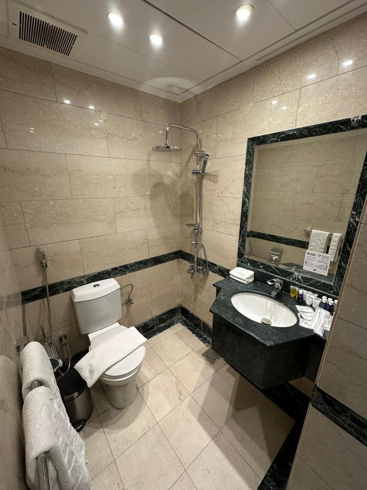 Standard Triple Room - Photo 2