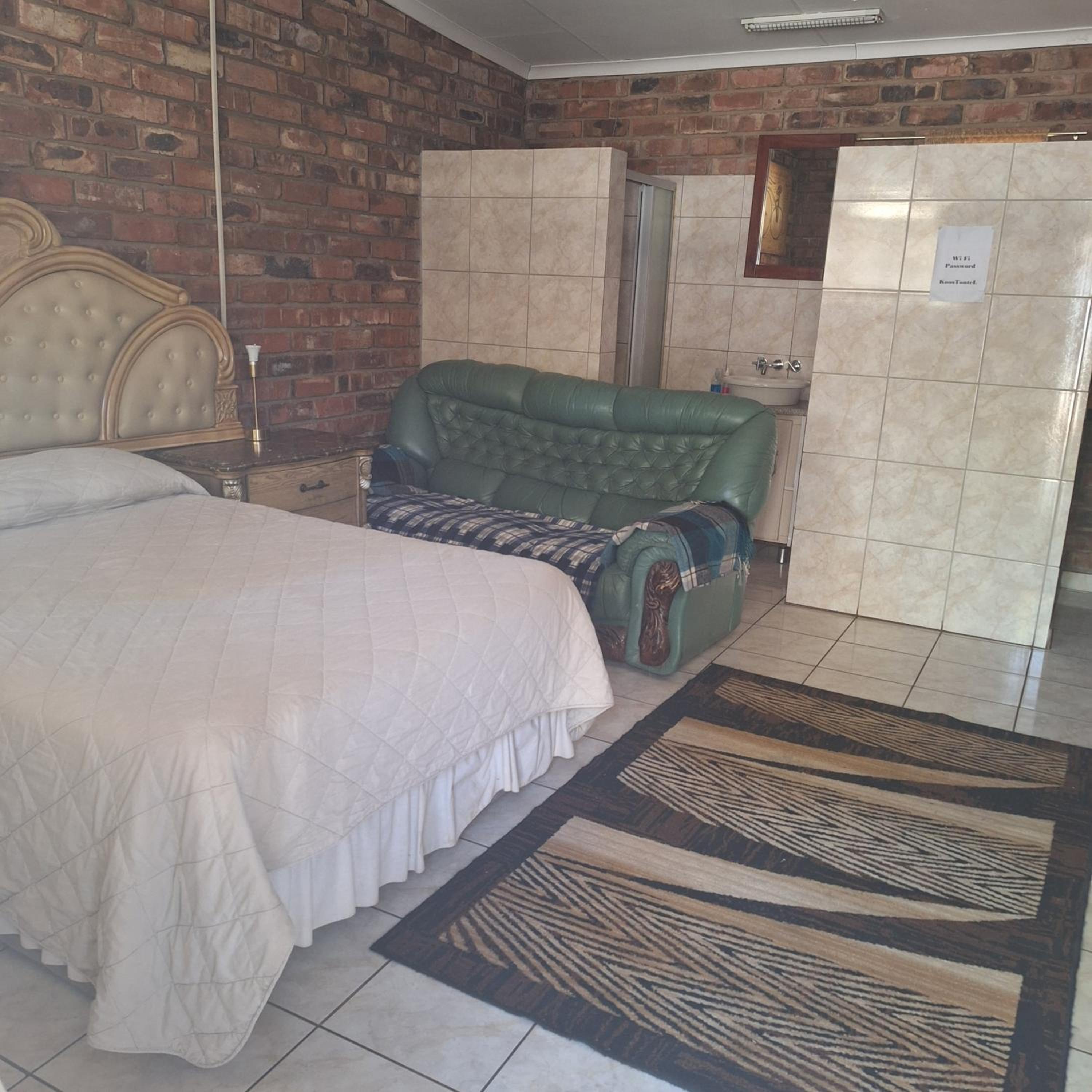 Double or Twin Room photo 1