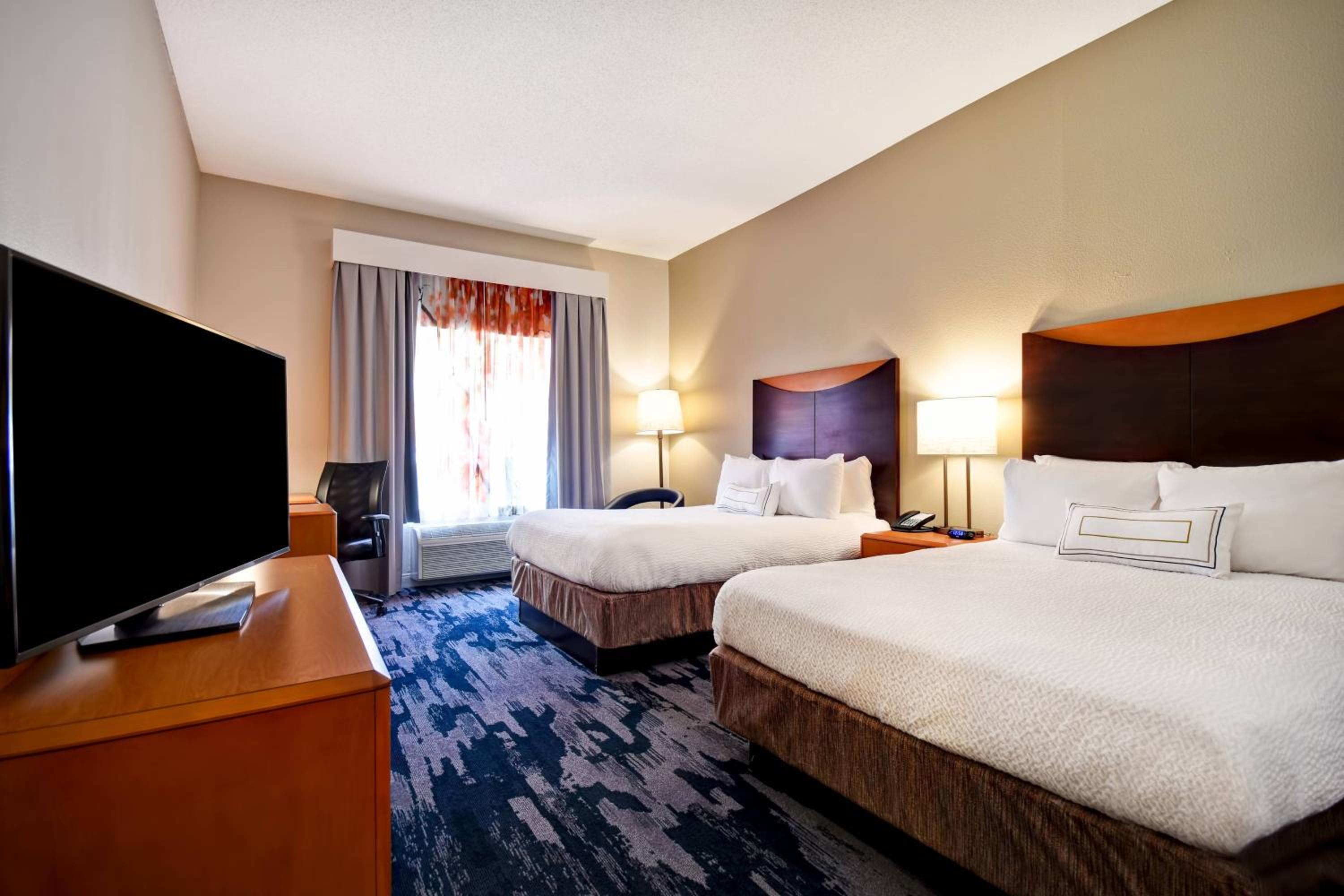 Double Room with Two Double Beds - Photo 1