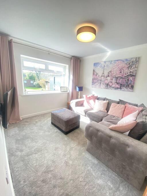 Three-Bedroom House photo 1