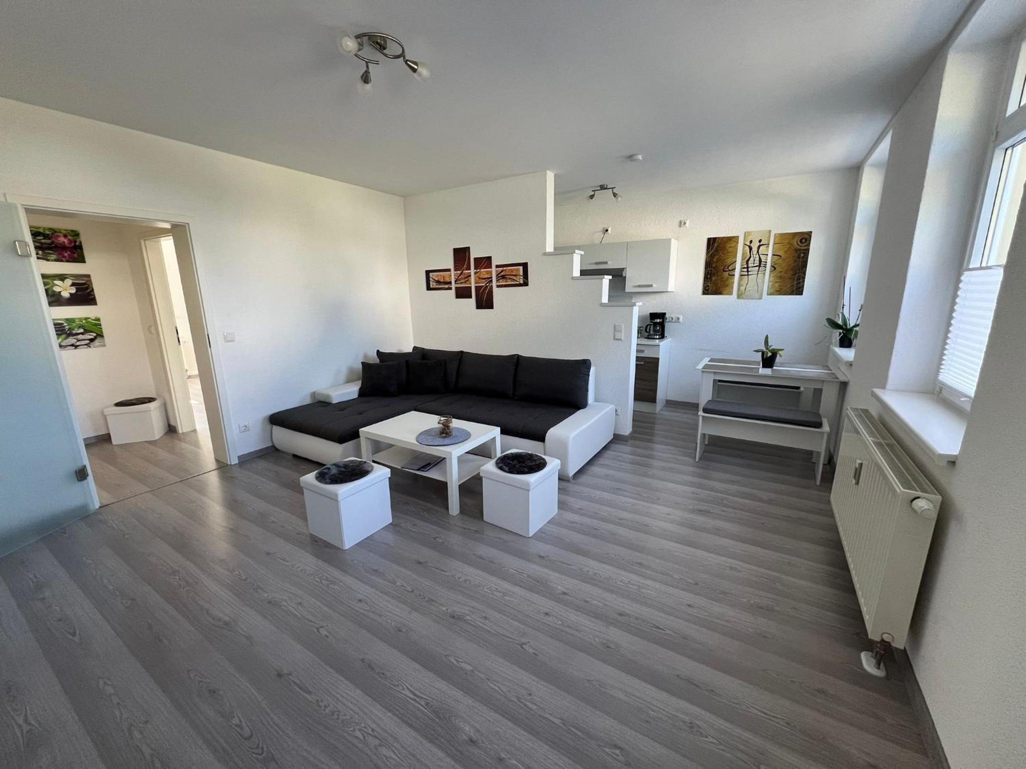 One-Bedroom Apartment photo 1