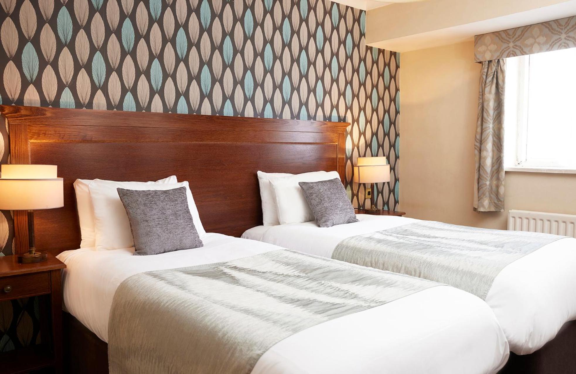 Twin Room - Photo 1