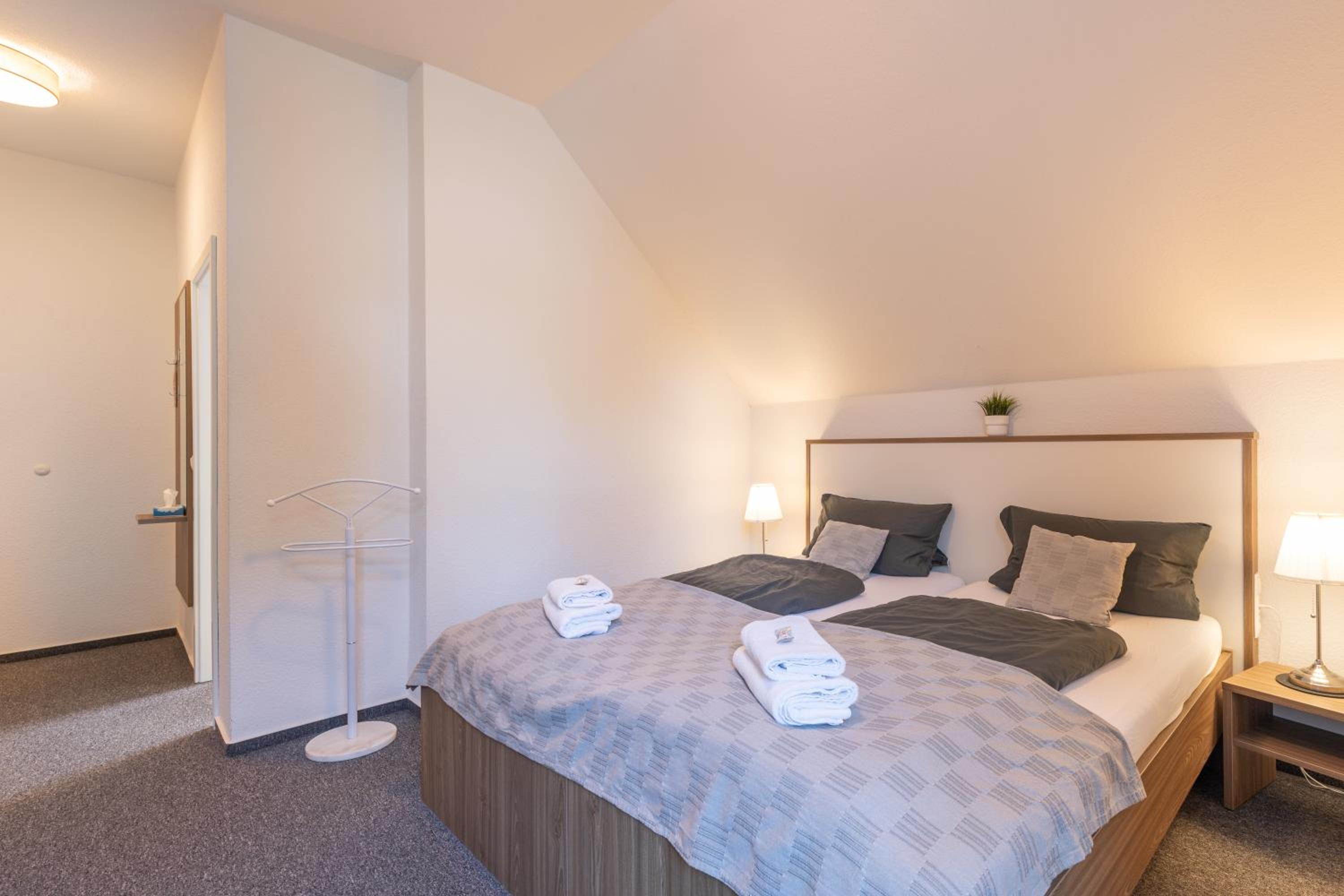 Double Room - Photo 5