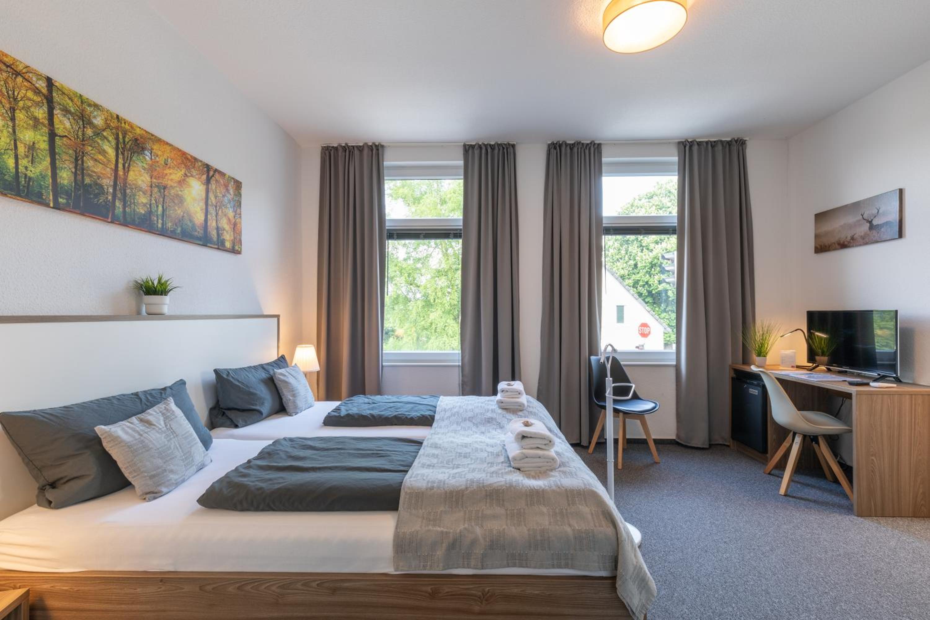Double Room - Photo 7