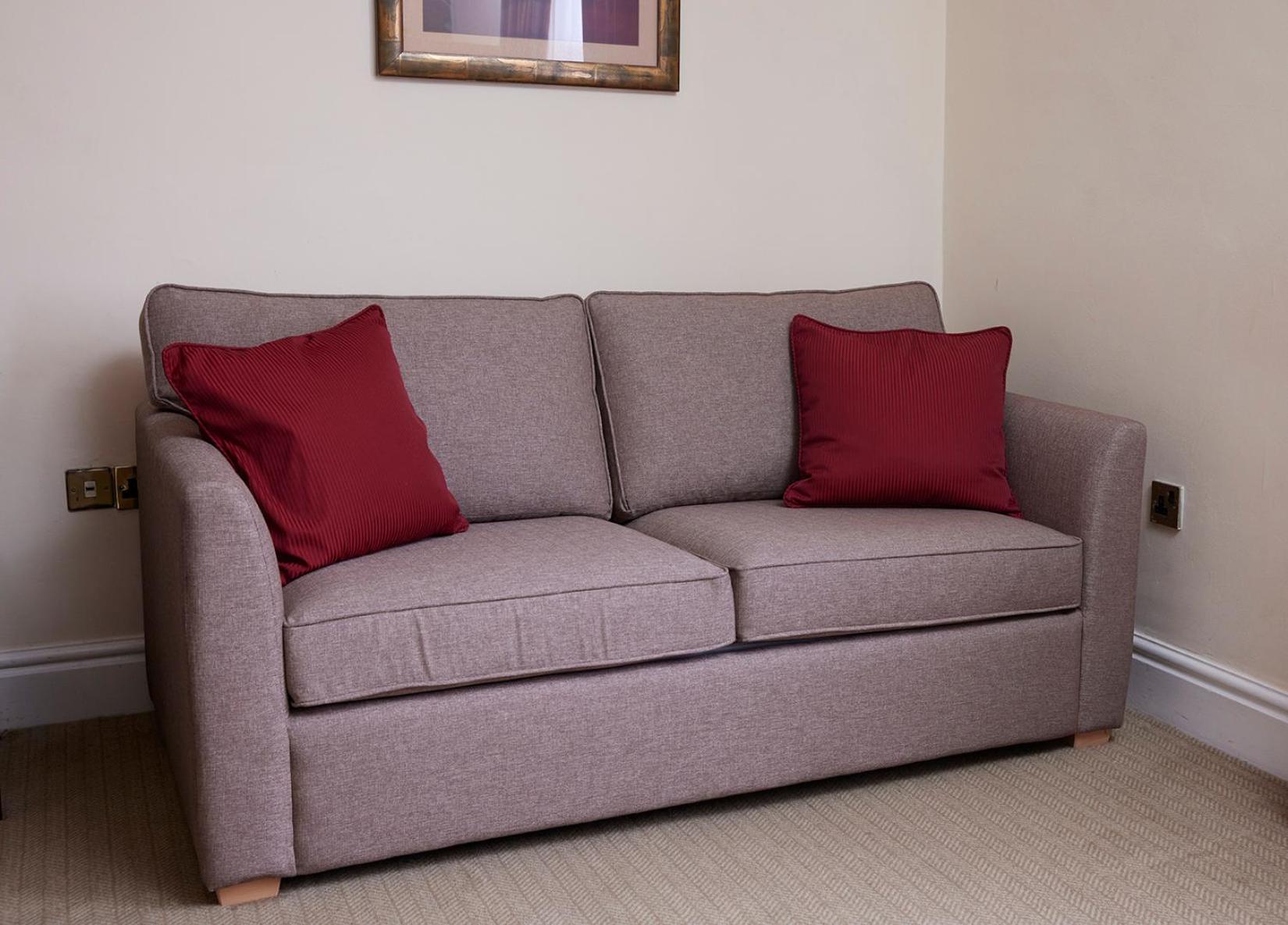 Family Room (2 Adults + 2 Children) - Photo 5