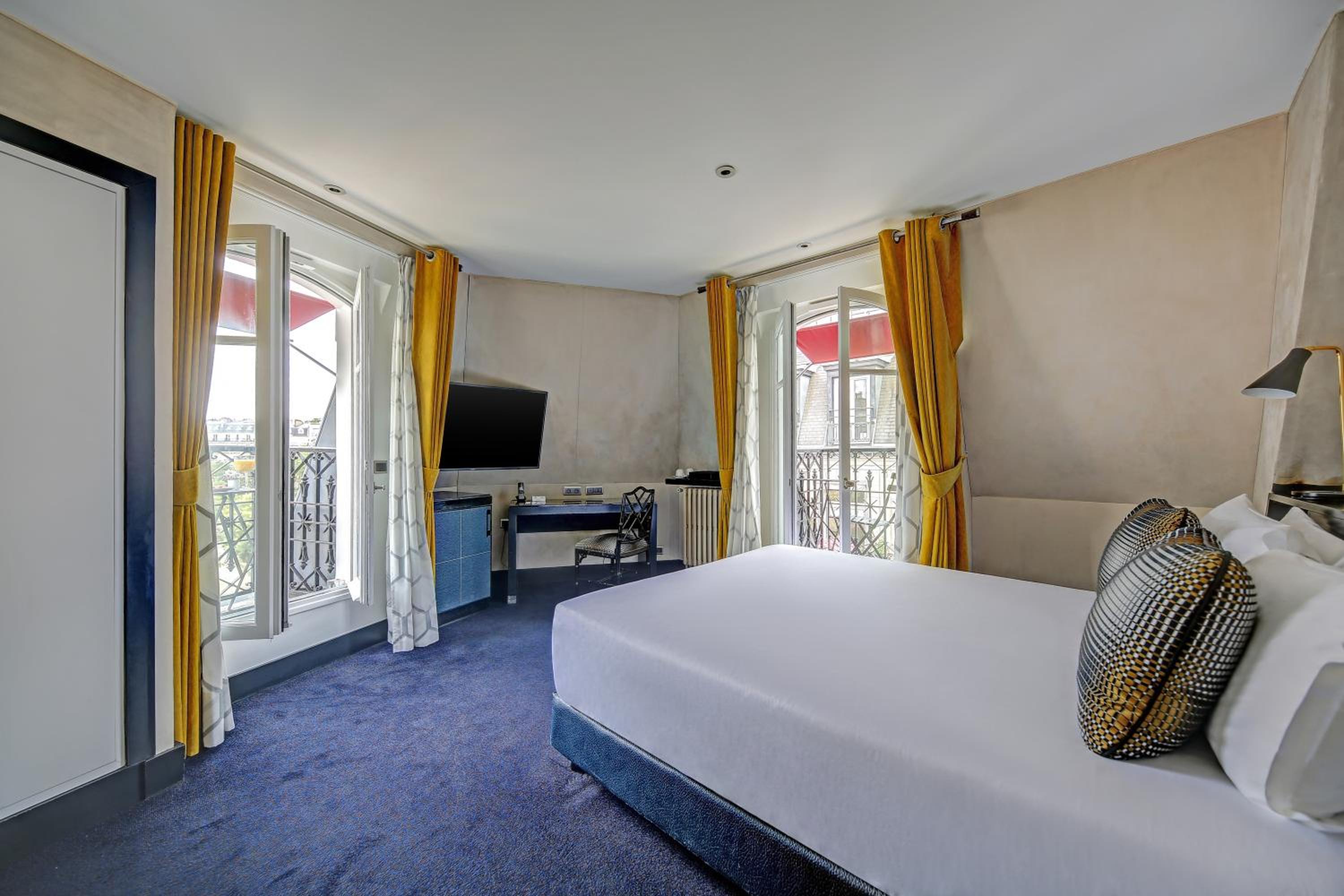 Superior Double Room with Balcony photo 1
