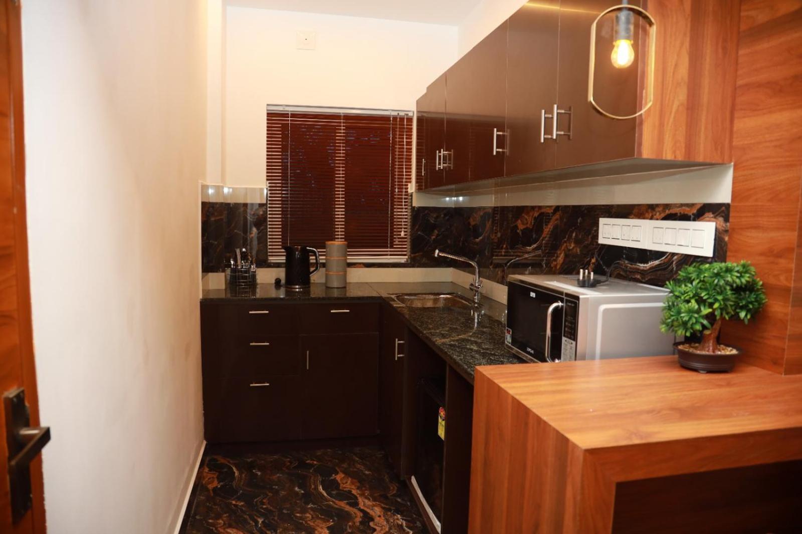 Deluxe Double Room With Balcony photo 2