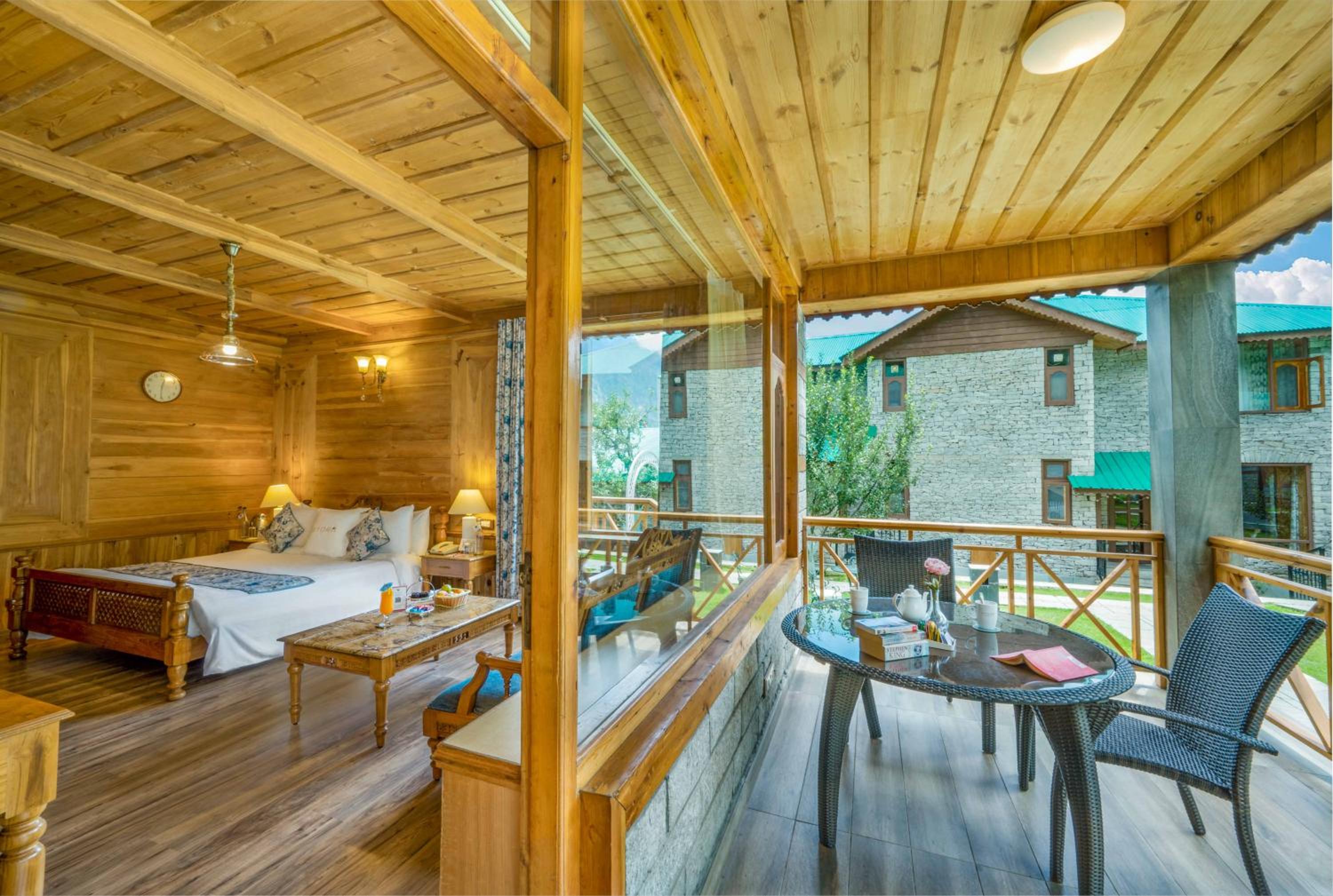 Deluxe- Garden View With Balcony