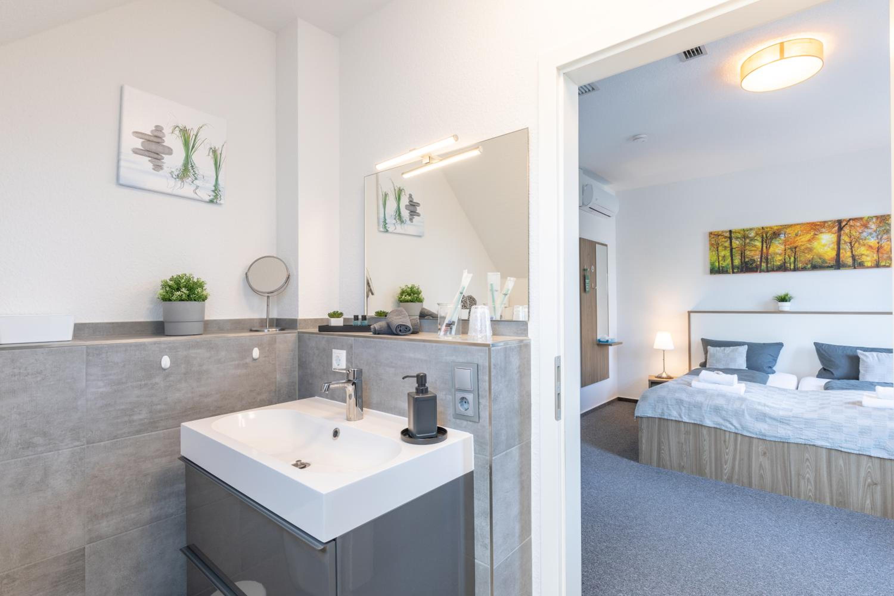 Double Room - Photo 2
