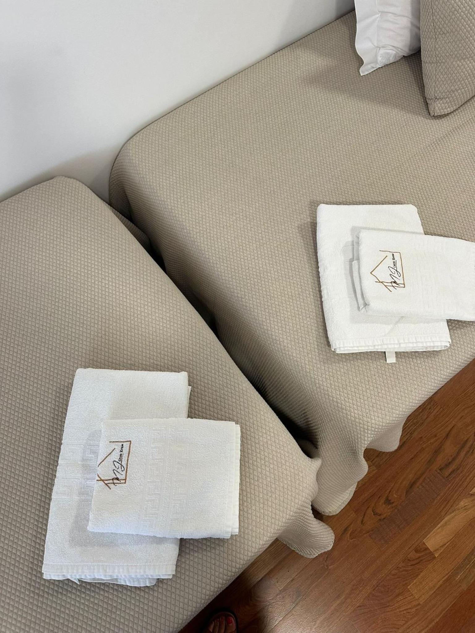 Family Room - Disability Access - Photo 3