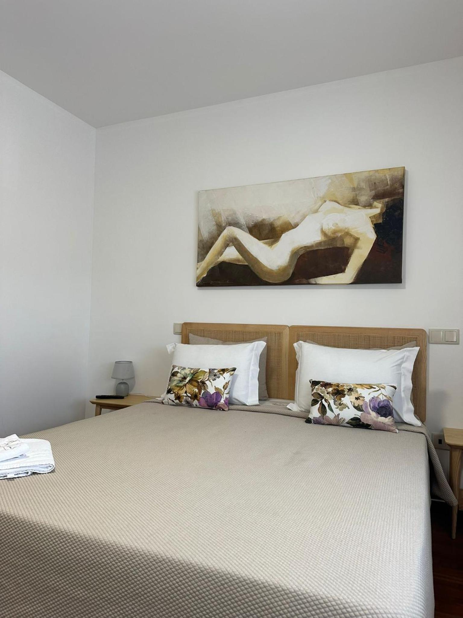 Family Room - Disability Access - Photo 2