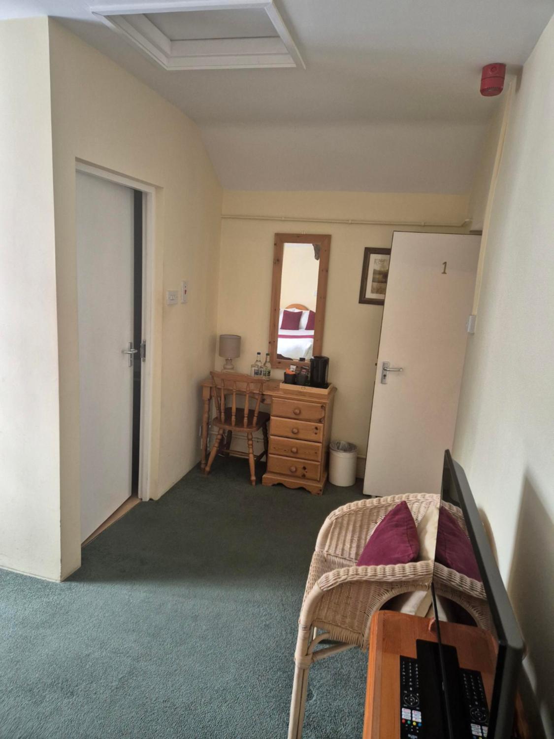 Classic Double Room photo 2