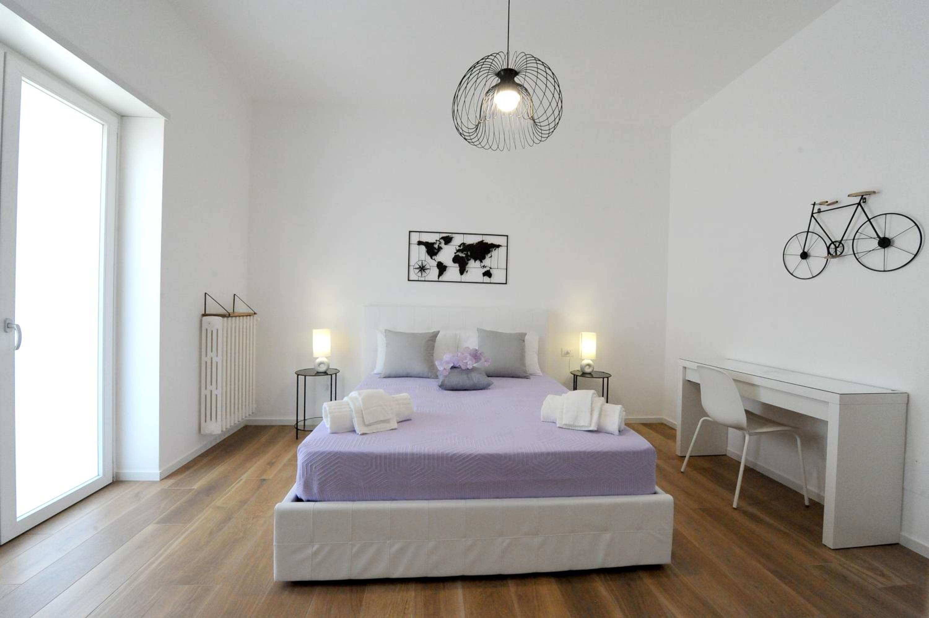 King Room - Disability Access photo 2