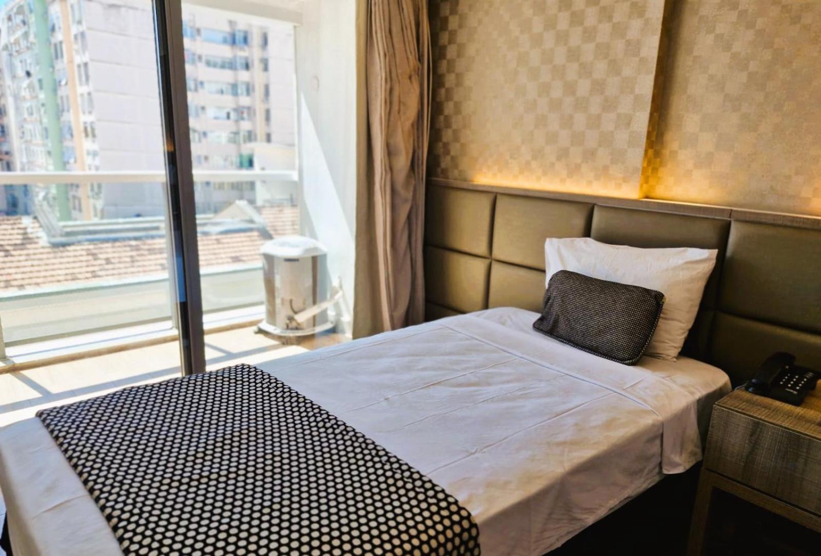 Available room