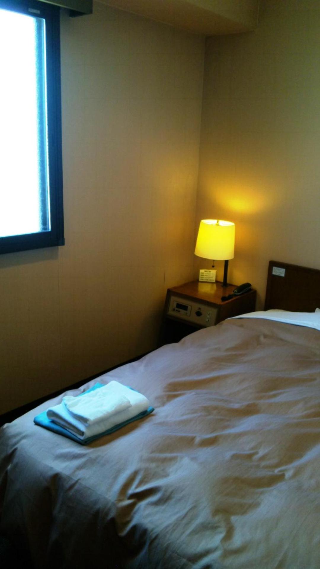 Single Room - Smoking photo 1