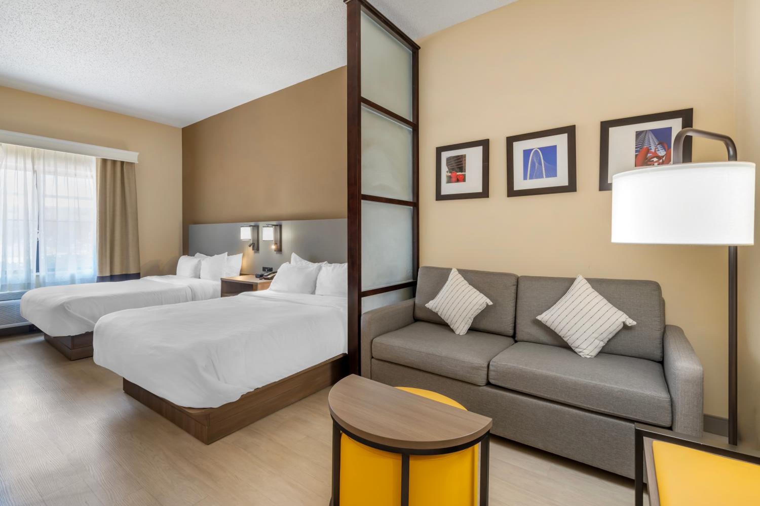 Suite with Two Queen Beds - Accessible/Non-Smoking photo 1