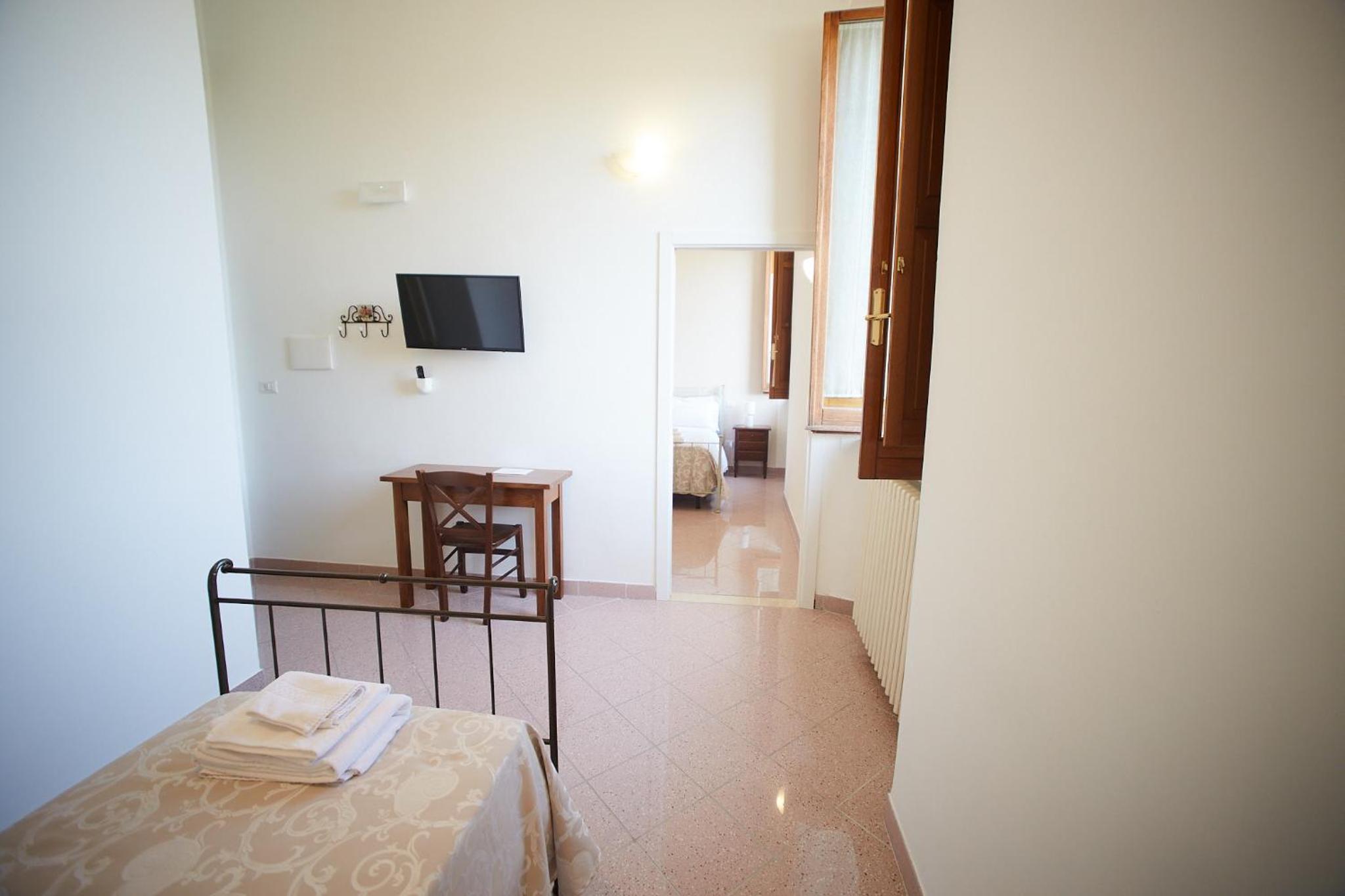 Triple Room photo 3