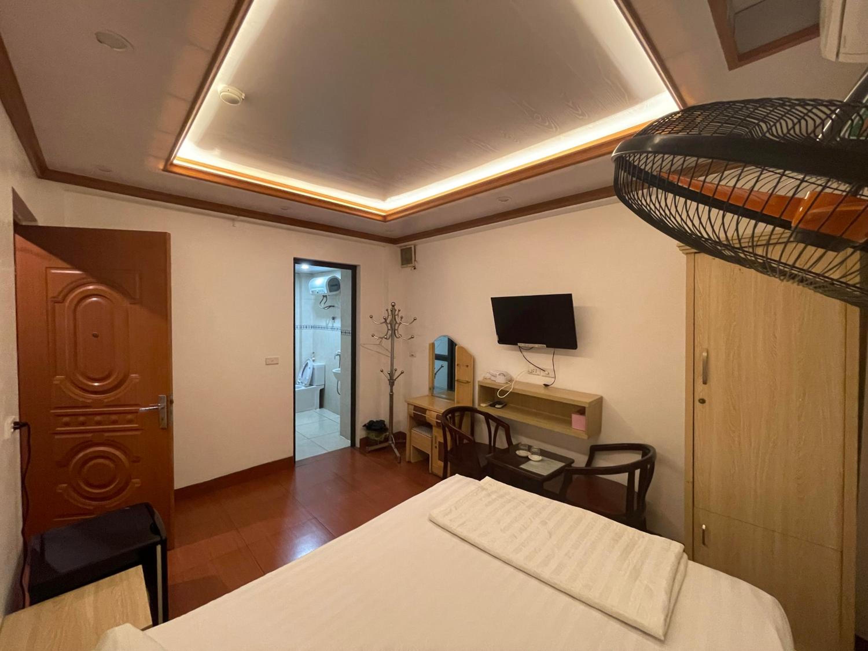 Economy Double Room photo 3