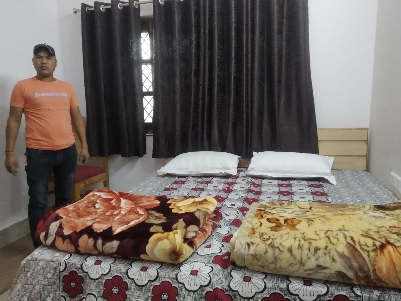 Double Room - Photo 9