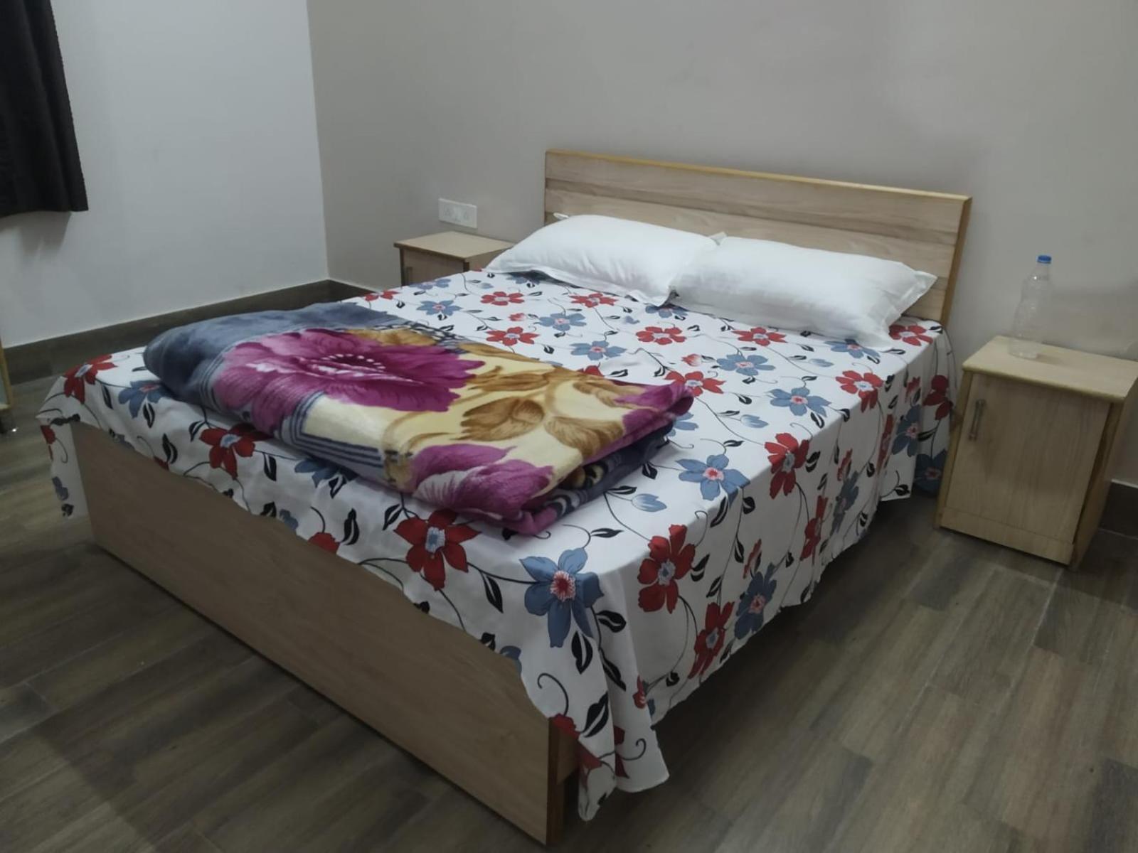 Double Room - Photo 5