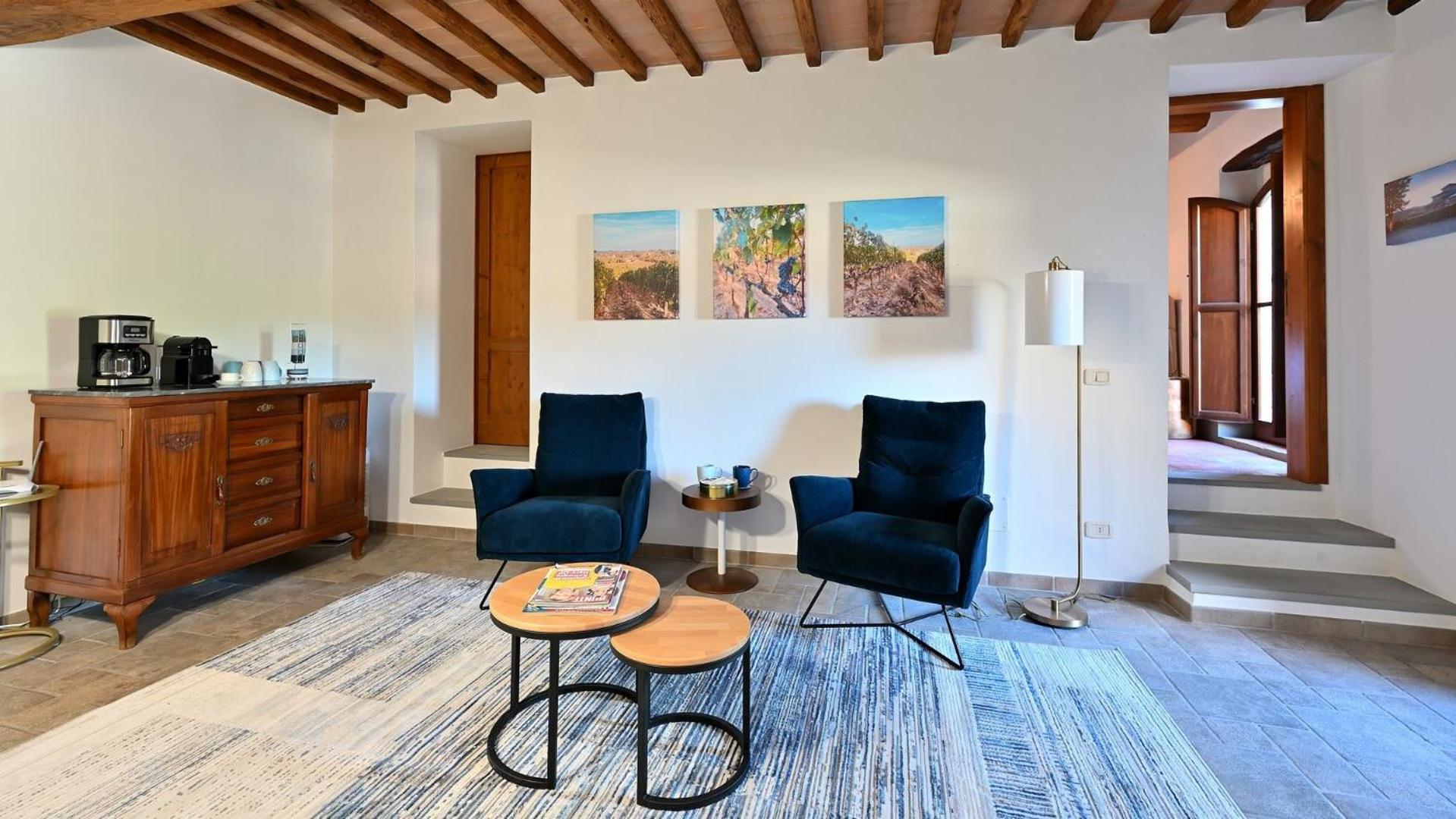 Four-Bedroom Villa photo 1